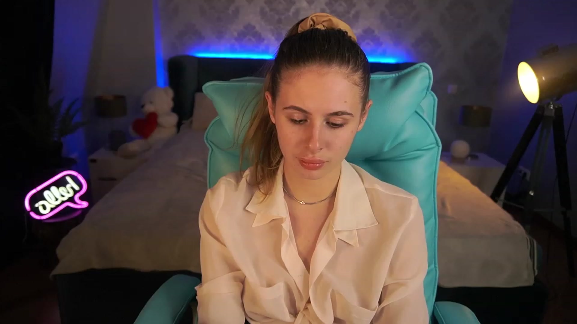 Gallery image thumbnail from MissGadriela's myfreecams stream on, 05/30/2023, 14:39 image 12 of 20