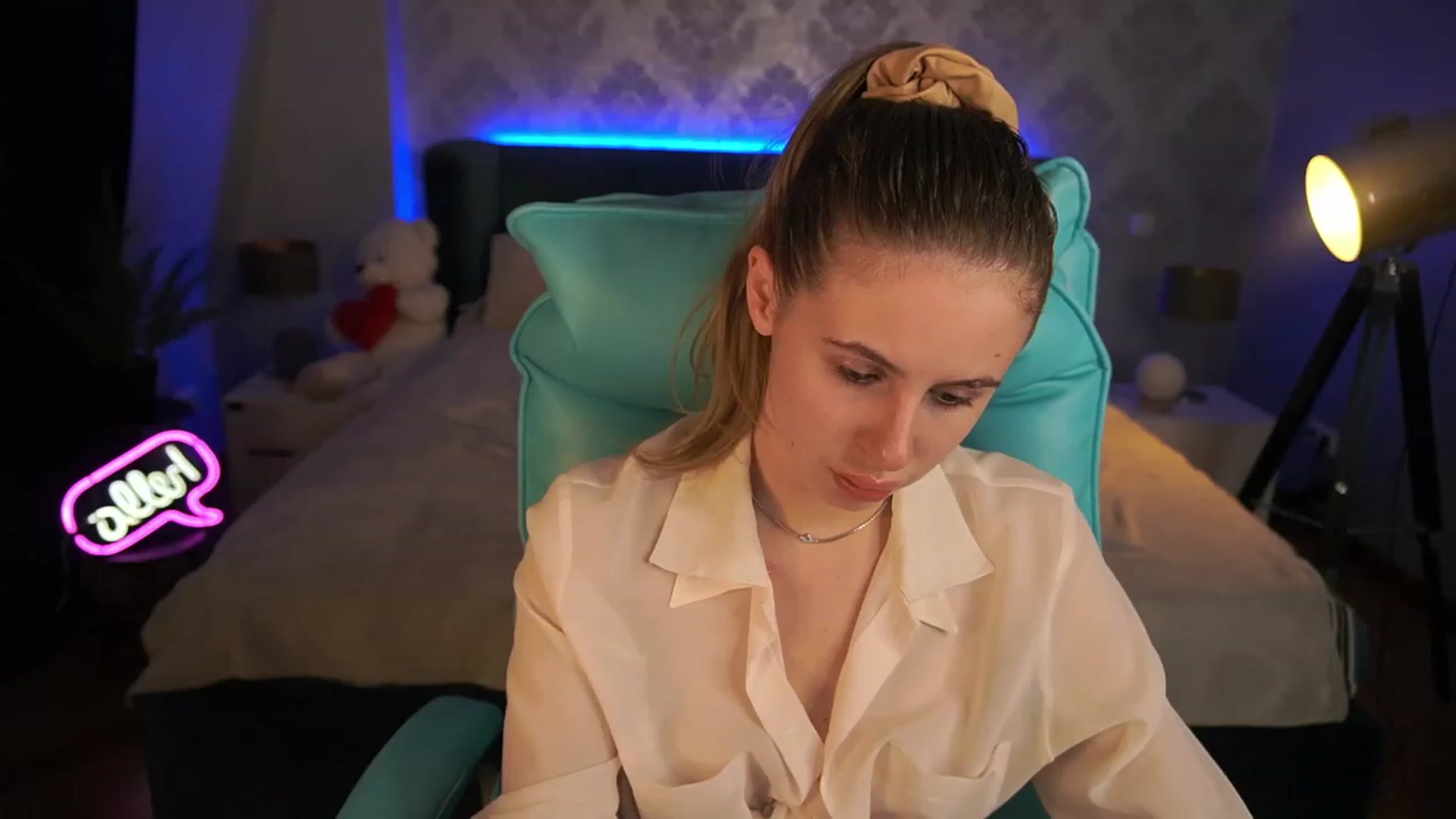 Gallery image thumbnail from MissGadriela's myfreecams stream on, 05/30/2023, 14:39 image 16 of 20