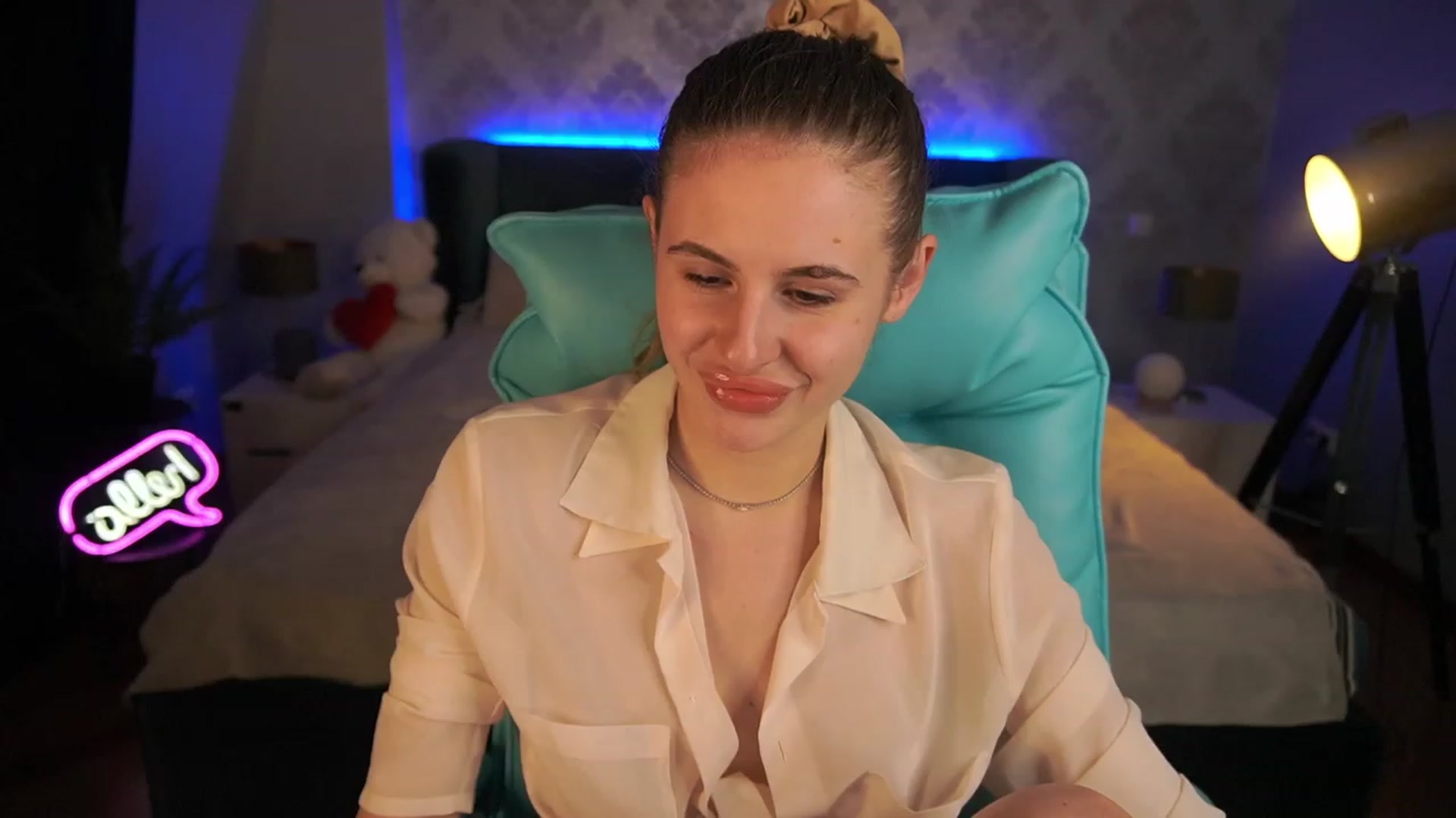 Gallery image thumbnail from MissGadriela's myfreecams stream on, 05/30/2023, 15:42 image 15 of 20