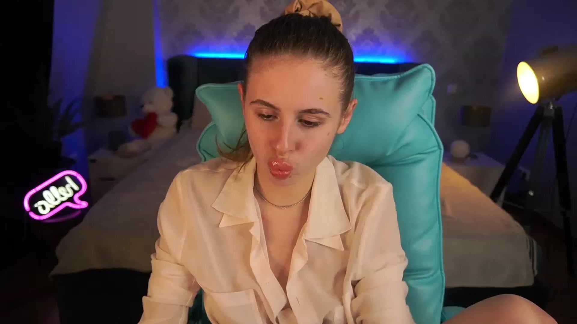 Gallery image thumbnail from MissGadriela's myfreecams stream on, 05/30/2023, 15:42 image 18 of 20