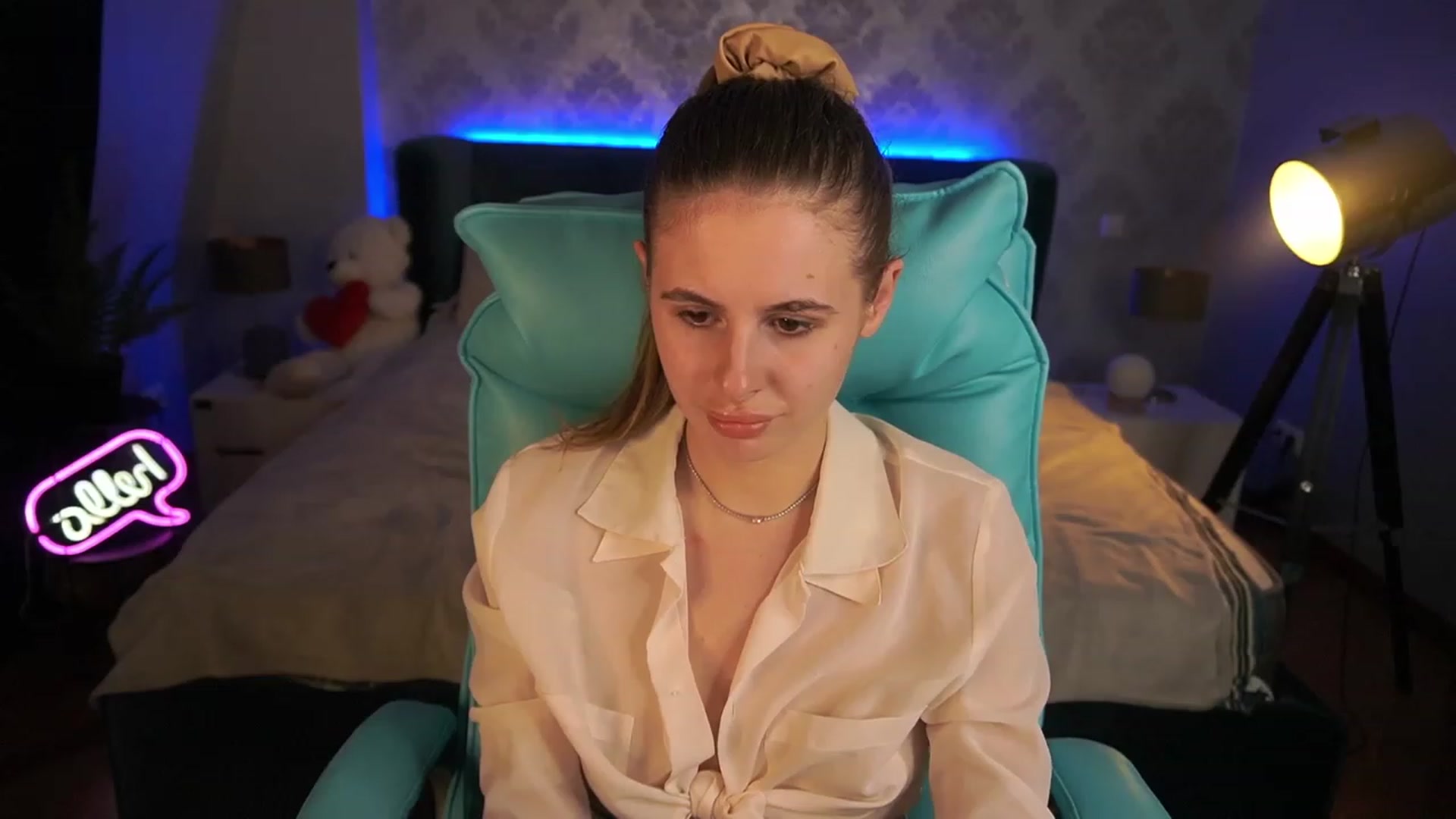 Gallery image thumbnail from MissGadriela's myfreecams stream on, 05/30/2023, 18:15 image 5 of 20