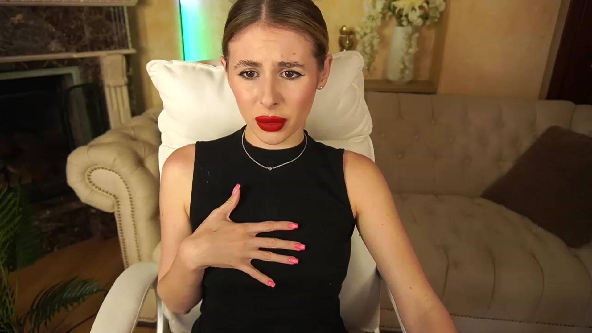 Gallery image thumbnail from MissGadriela's myfreecams stream on, 06/21/2023, 15:00 image 9 of 20