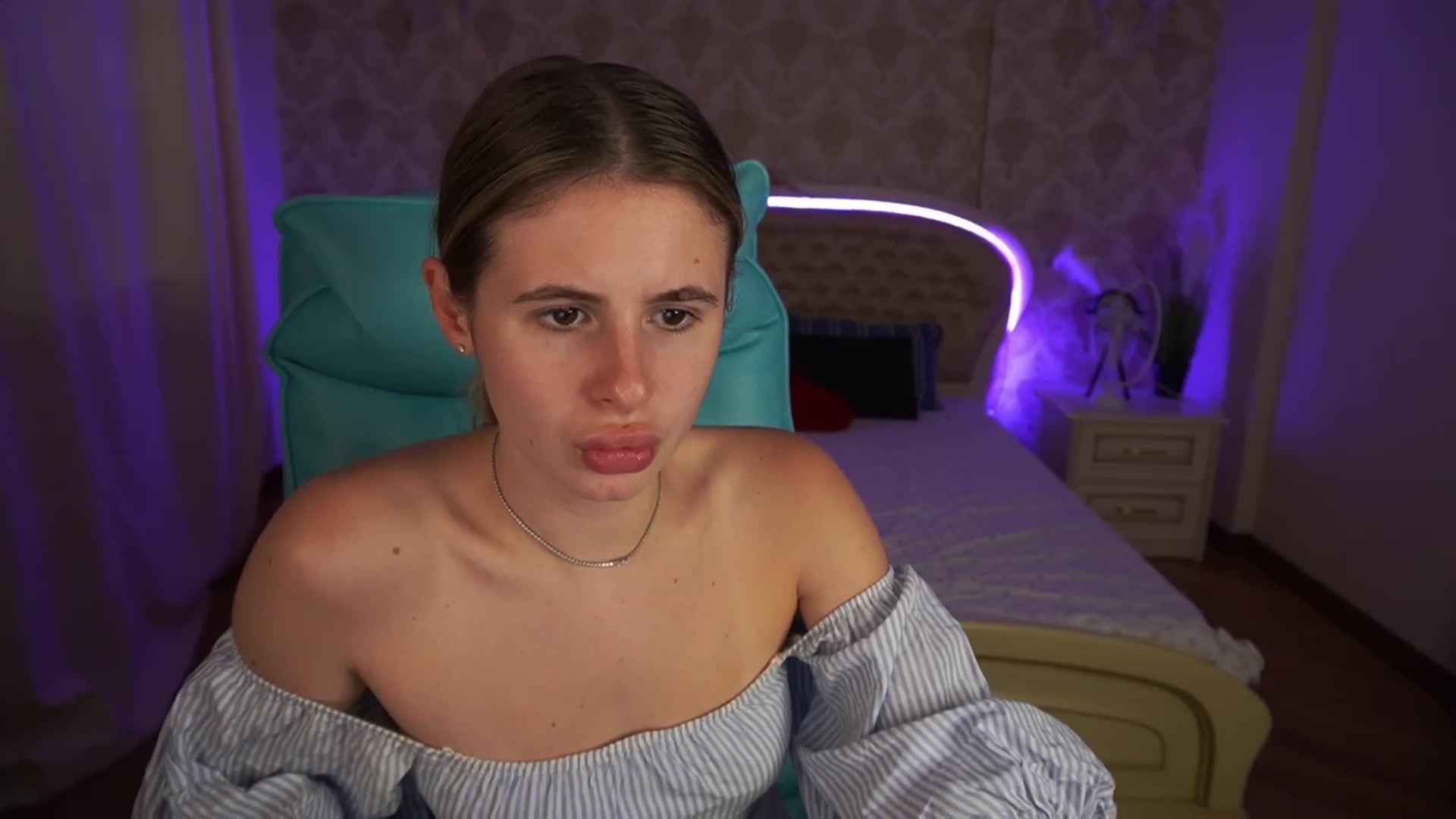 Gallery image thumbnail from MissGadriela's myfreecams stream on, 07/10/2023, 09:36 image 6 of 20
