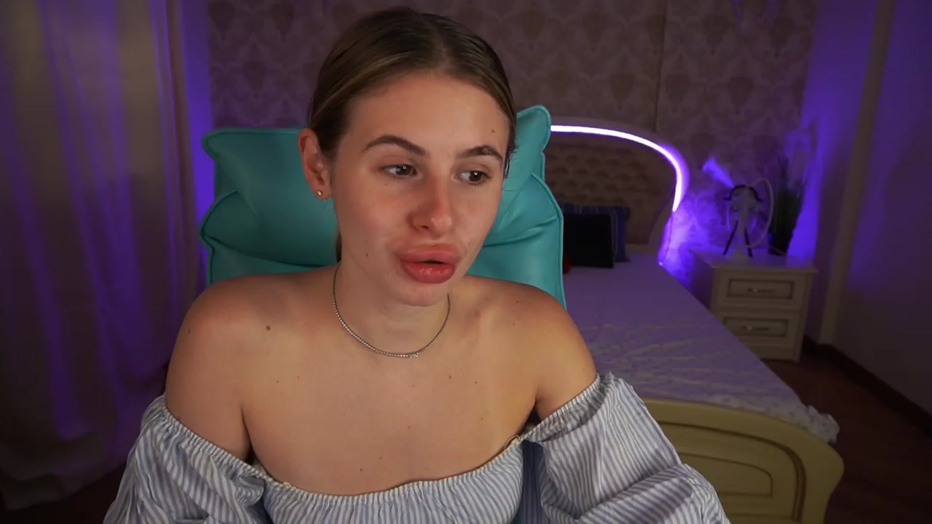 Gallery image thumbnail from MissGadriela's myfreecams stream on, 07/10/2023, 09:36 image 19 of 20