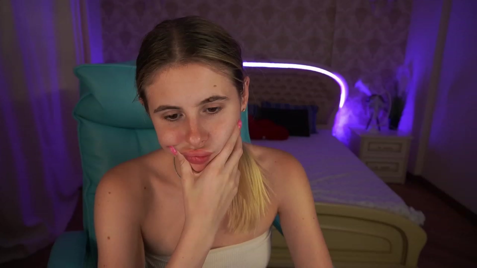Gallery image thumbnail from MissGadriela's myfreecams stream on, 07/10/2023, 10:54 image 18 of 20