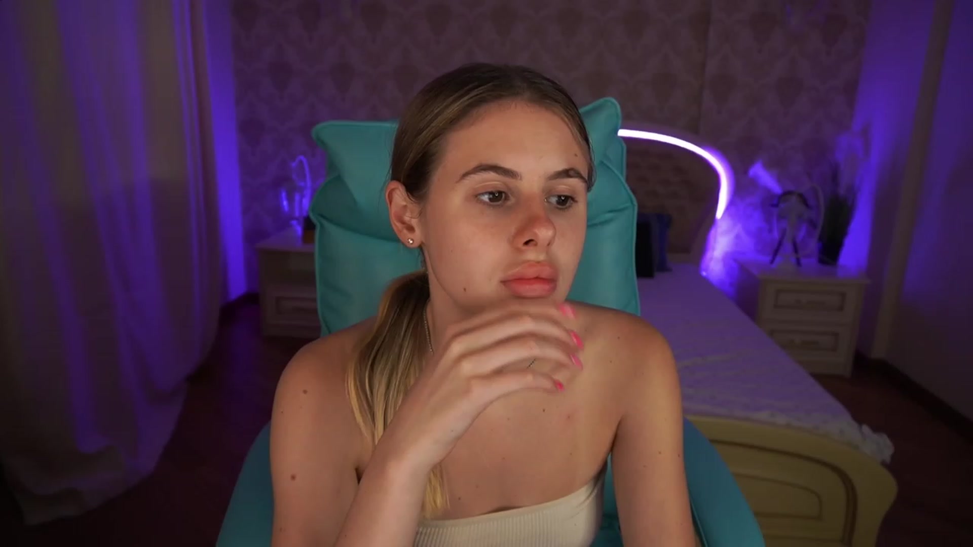 Gallery image thumbnail from MissGadriela's myfreecams stream on, 07/10/2023, 11:54 image 15 of 20