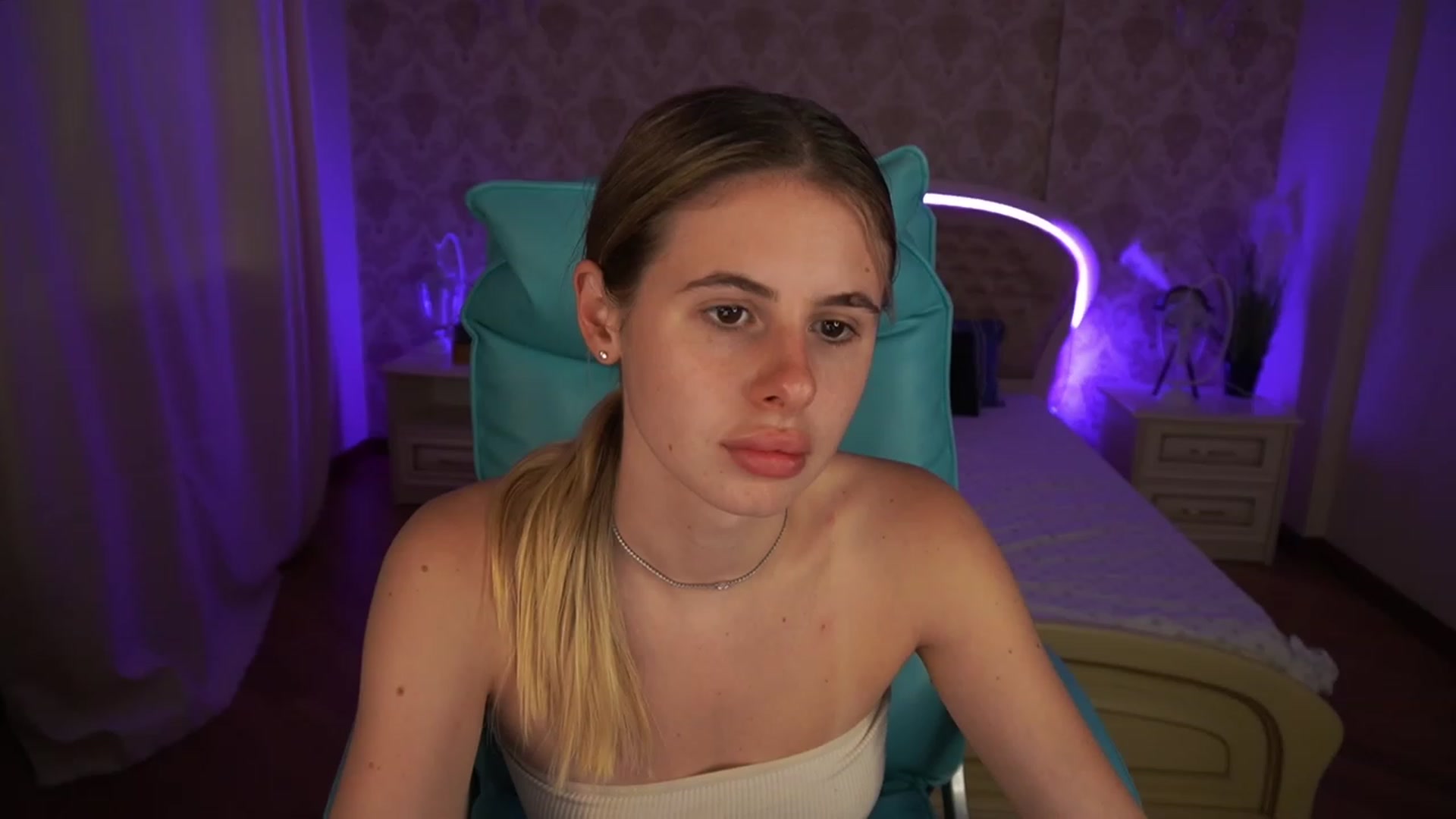 Gallery image thumbnail from MissGadriela's myfreecams stream on, 07/10/2023, 11:54 image 18 of 20