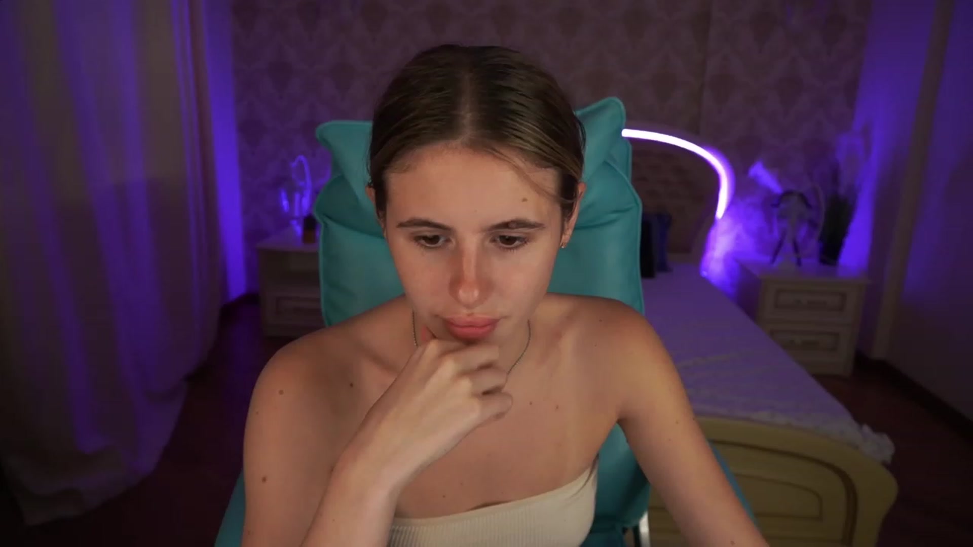 Gallery image thumbnail from MissGadriela's myfreecams stream on, 07/10/2023, 11:54 image 10 of 20