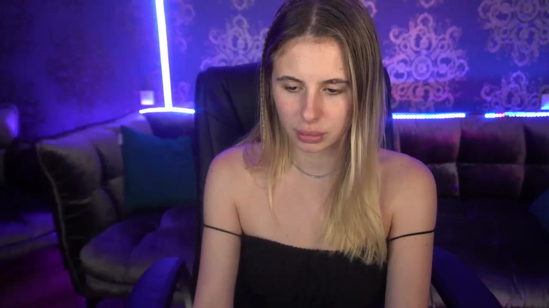 Gallery image thumbnail from MissGadriela's myfreecams stream on, 07/13/2023, 14:46 image 13 of 20