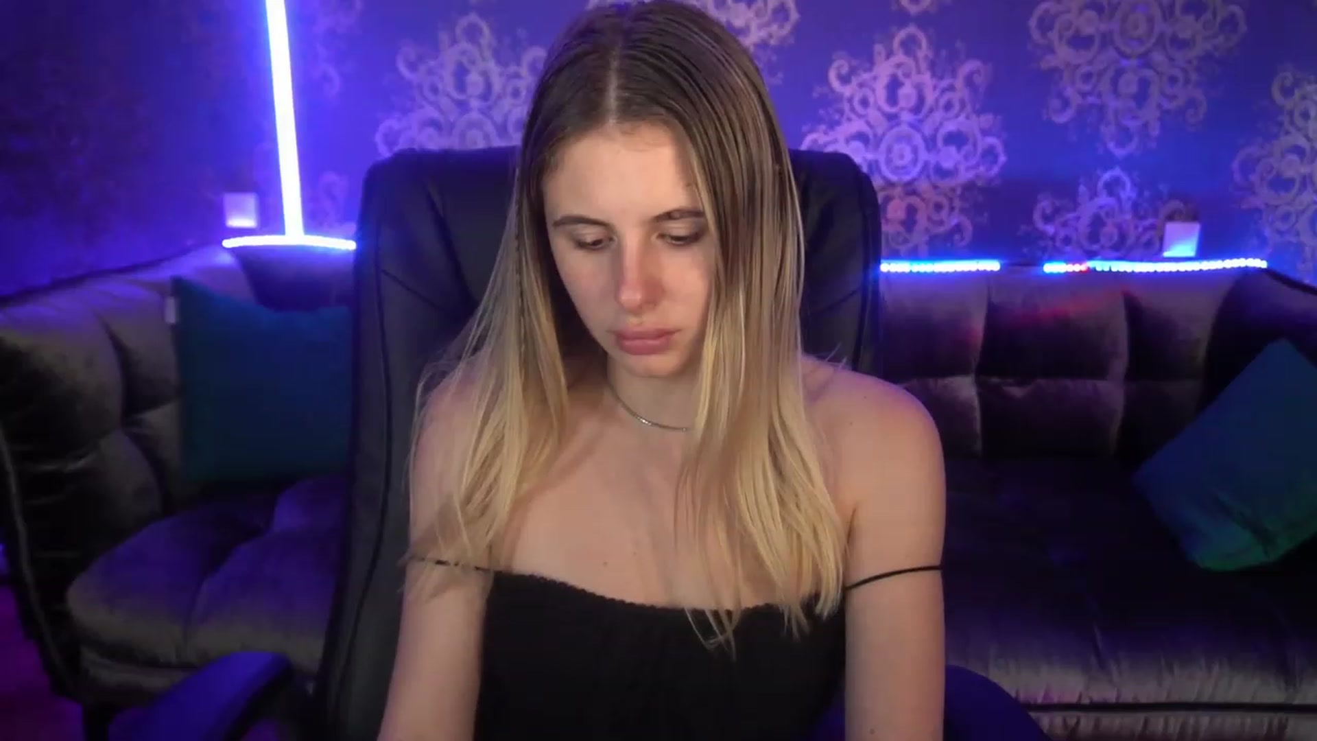 Gallery image thumbnail from MissGadriela's myfreecams stream on, 07/13/2023, 16:02 image 15 of 20