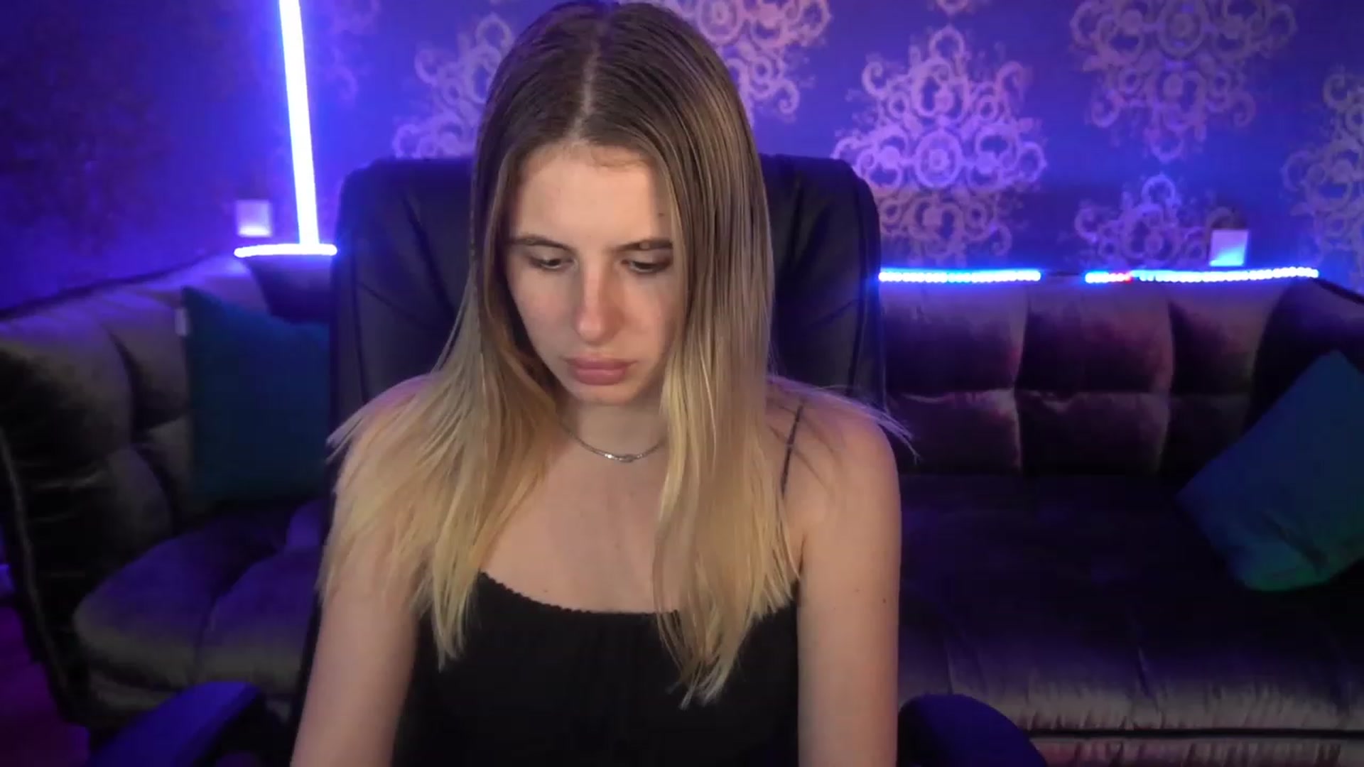 Gallery image thumbnail from MissGadriela's myfreecams stream on, 07/13/2023, 16:02 image 4 of 20