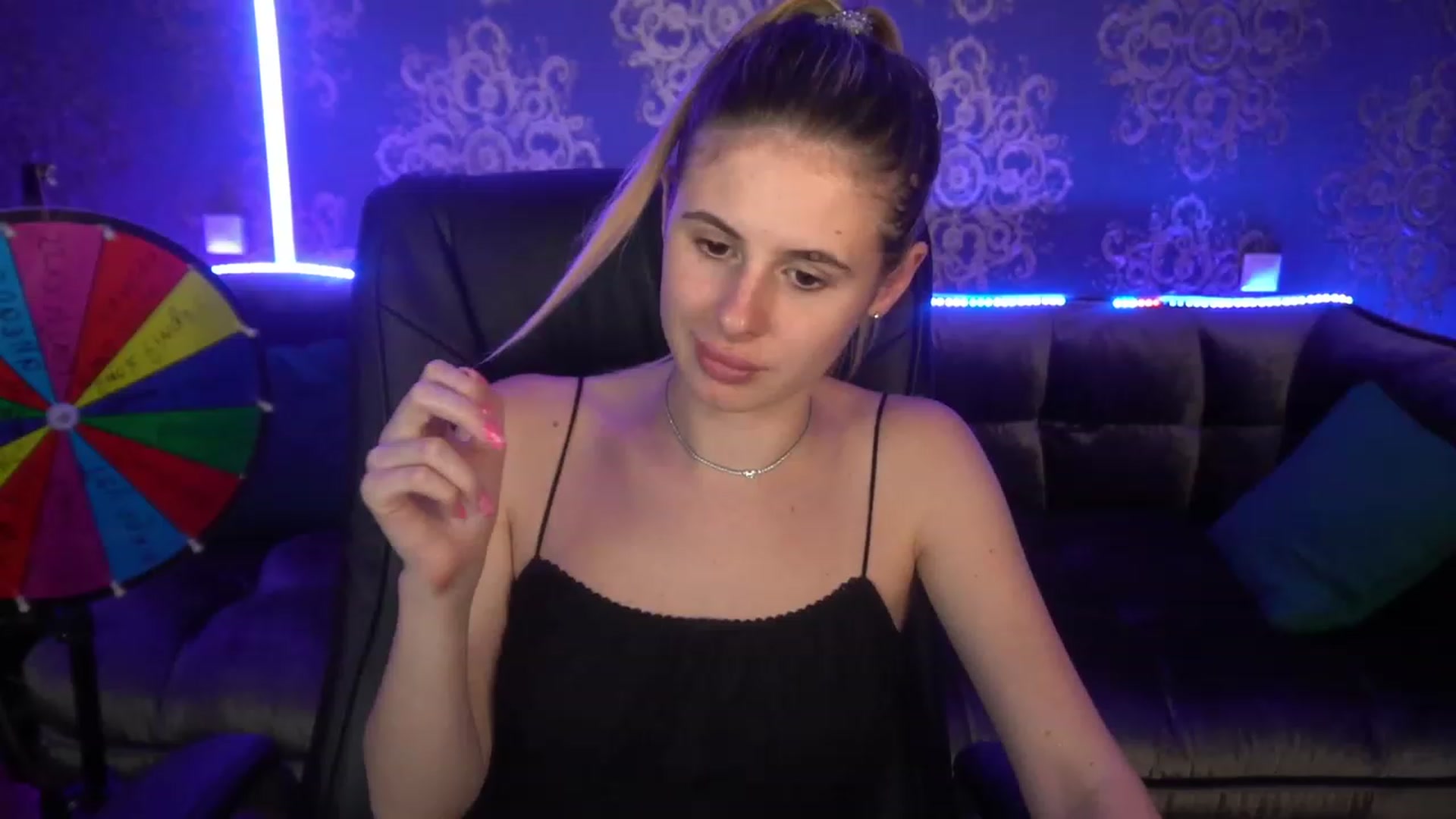 Gallery image thumbnail from MissGadriela's myfreecams stream on, 07/13/2023, 17:28 image 17 of 20