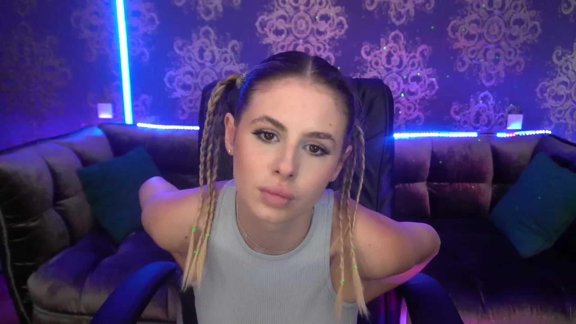 Gallery image thumbnail from MissGadriela's myfreecams stream on, 07/14/2023, 14:23 image 14 of 20