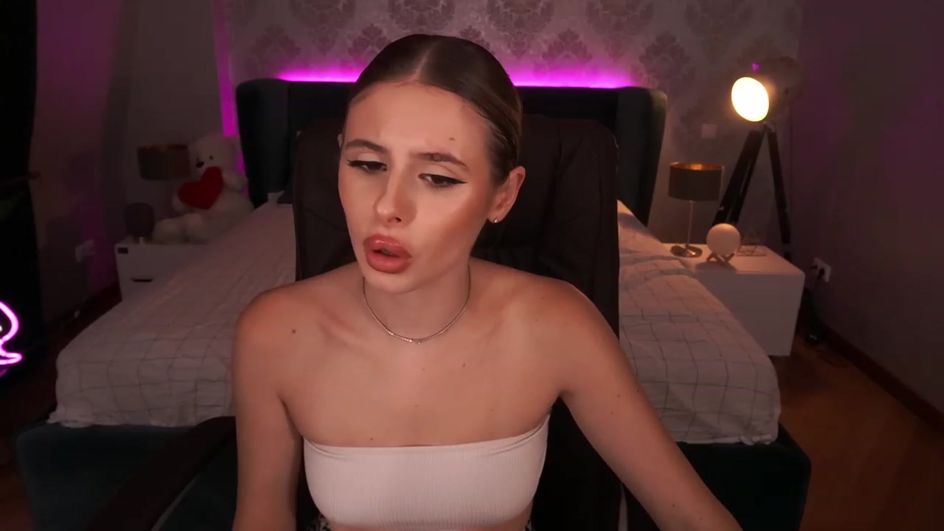 Gallery image thumbnail from MissGadriela's myfreecams stream on, 07/17/2023, 14:05 image 14 of 20