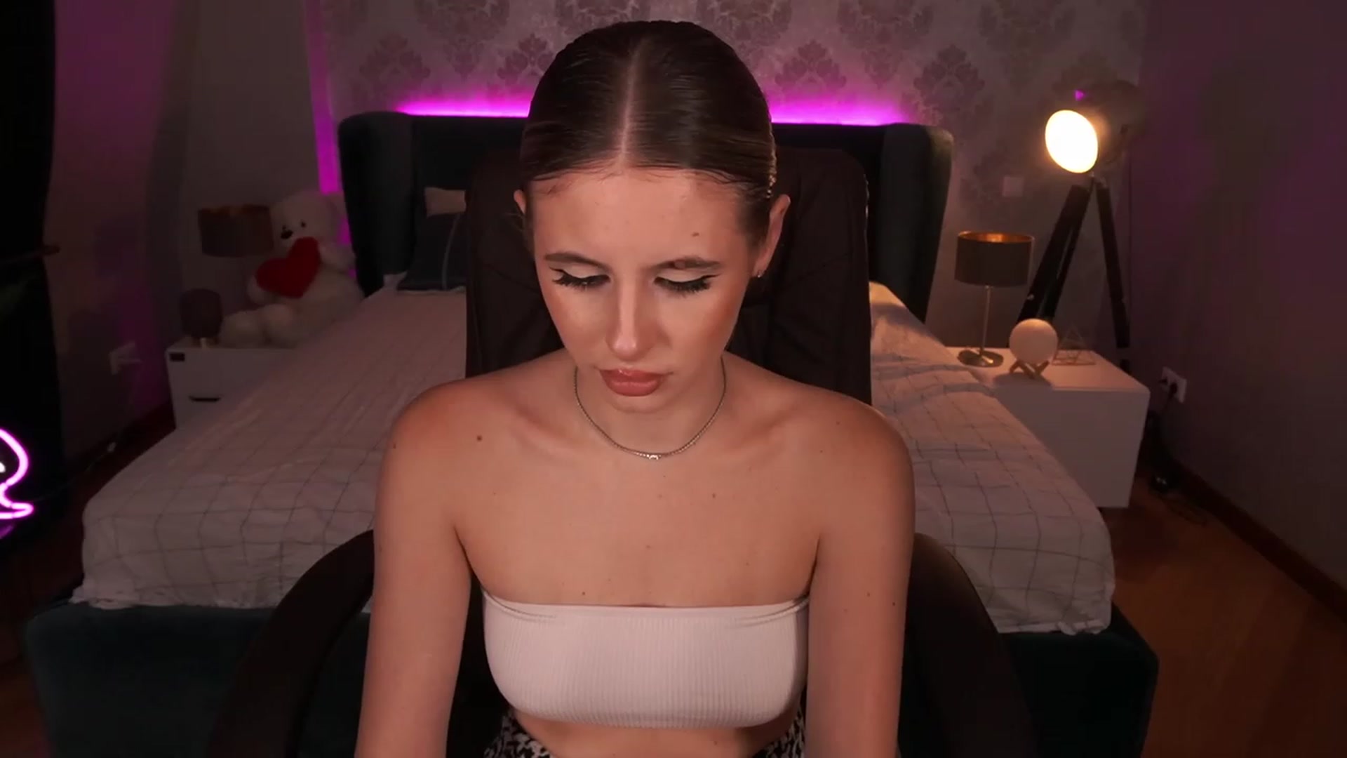 Gallery image thumbnail from MissGadriela's myfreecams stream on, 07/17/2023, 14:05 image 13 of 20