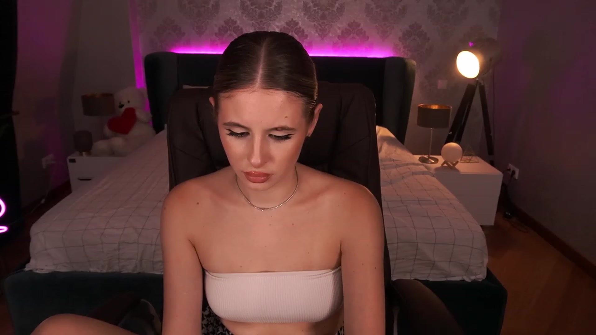 Gallery image thumbnail from MissGadriela's myfreecams stream on, 07/17/2023, 14:05 image 17 of 20