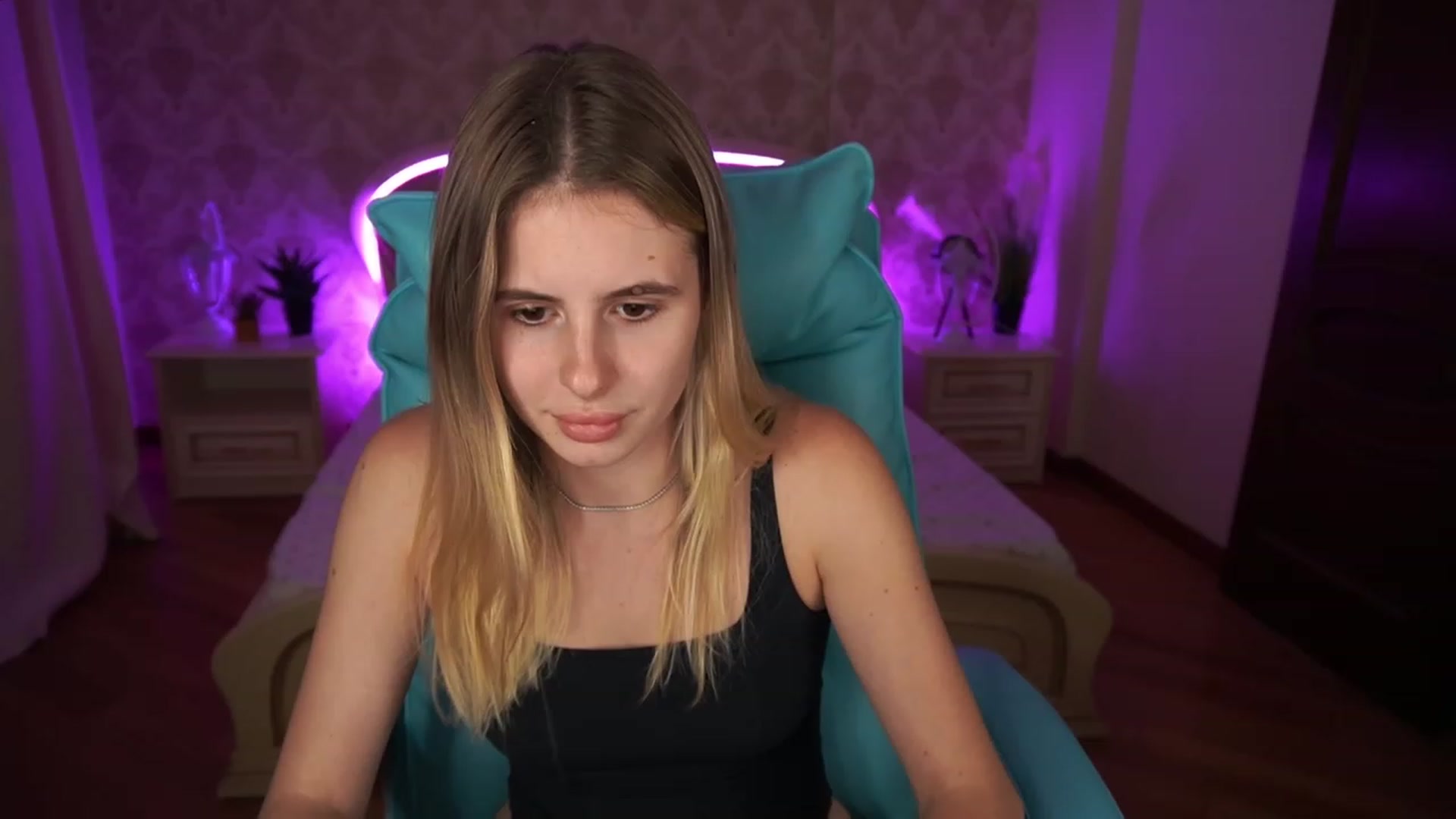 Gallery image thumbnail from MissGadriela's myfreecams stream on, 07/18/2023, 16:06 image 9 of 20