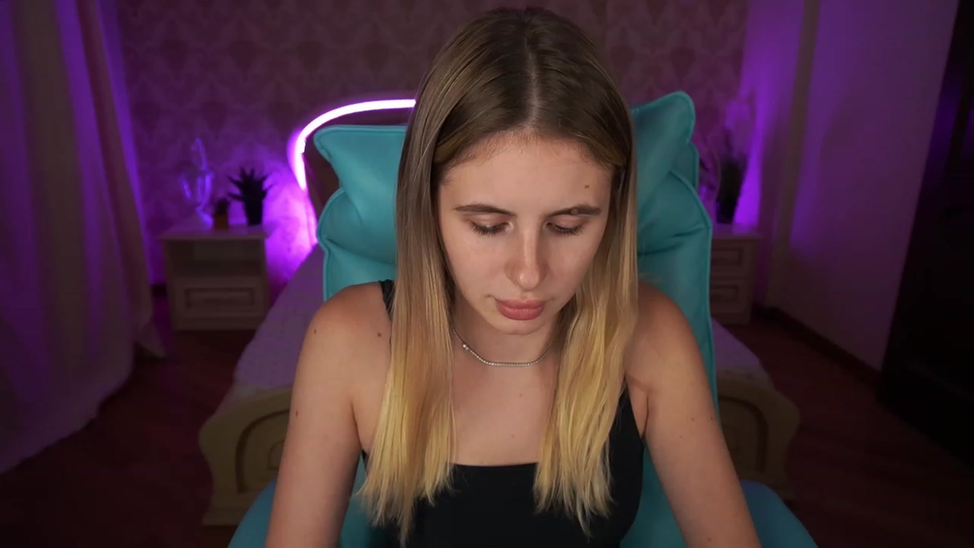 Gallery image thumbnail from MissGadriela's myfreecams stream on, 07/18/2023, 16:06 image 2 of 20