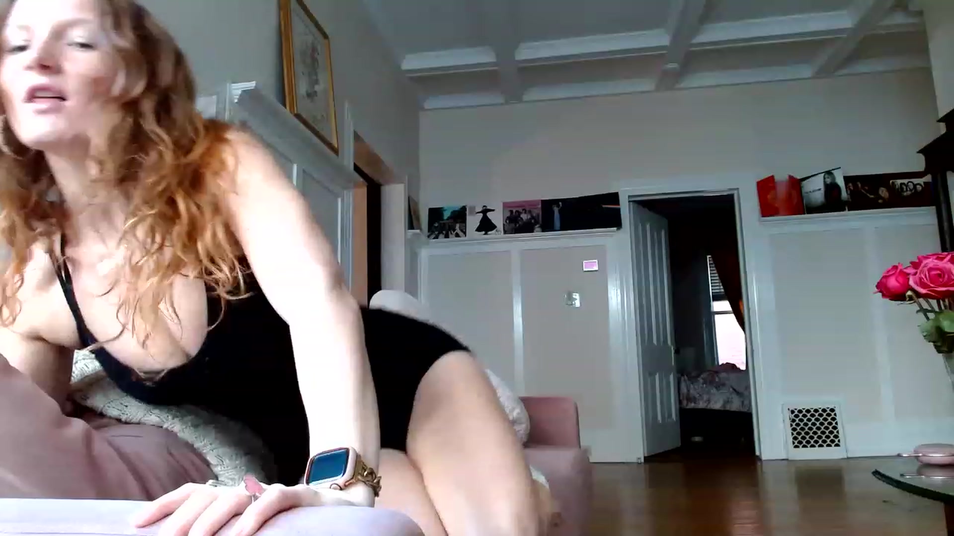 Gallery image thumbnail from MissGingerFox's myfreecams stream on, 11/28/2022, 20:03 image 7 of 20