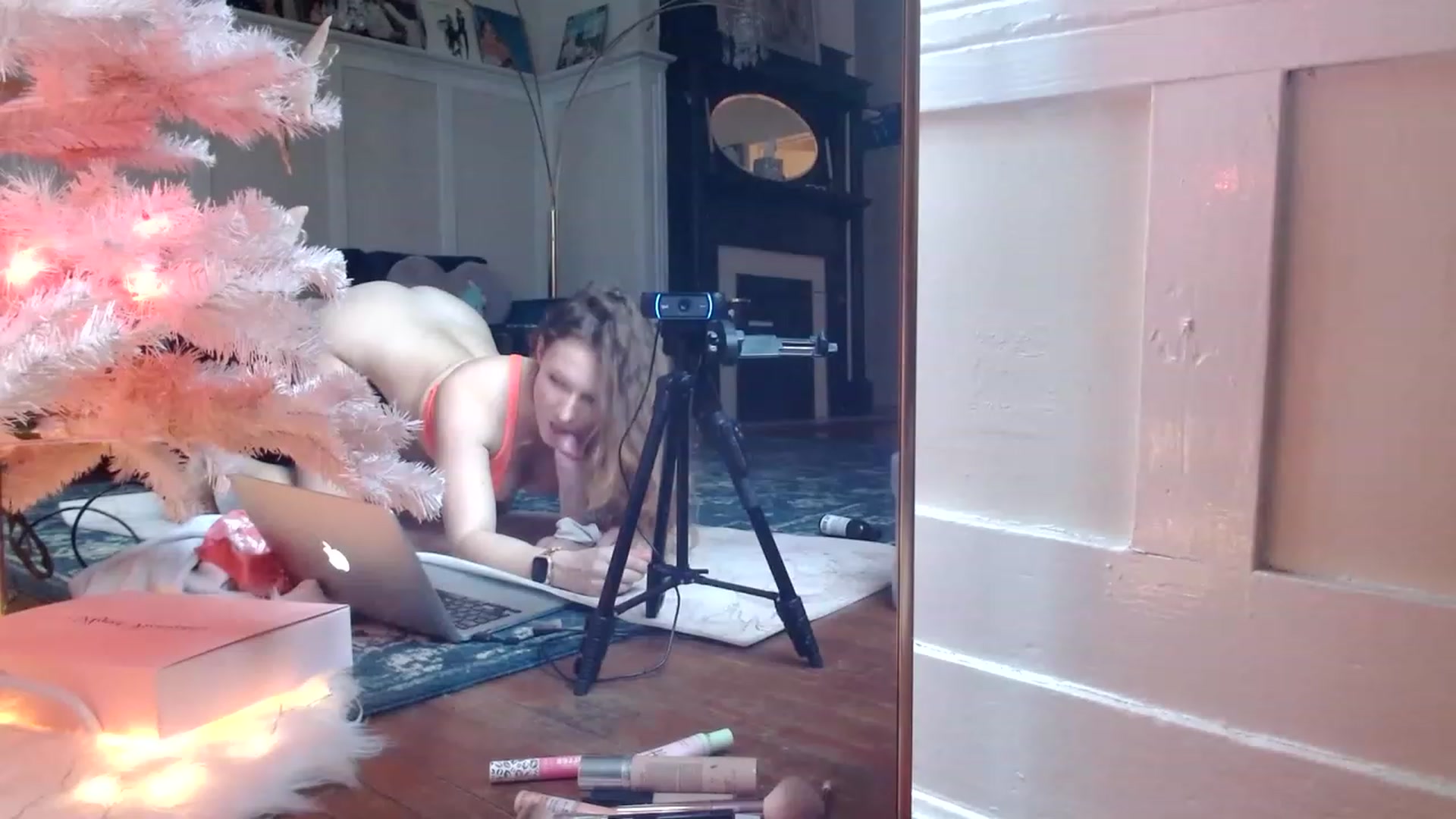 Gallery image thumbnail from MissGingerFox's myfreecams stream on, 12/07/2022, 21:07 image 19 of 20