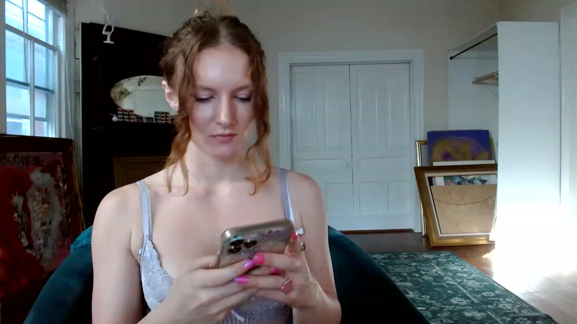 Gallery image thumbnail from MissGingerFox's myfreecams stream on, 12/12/2022, 19:49 image 20 of 20