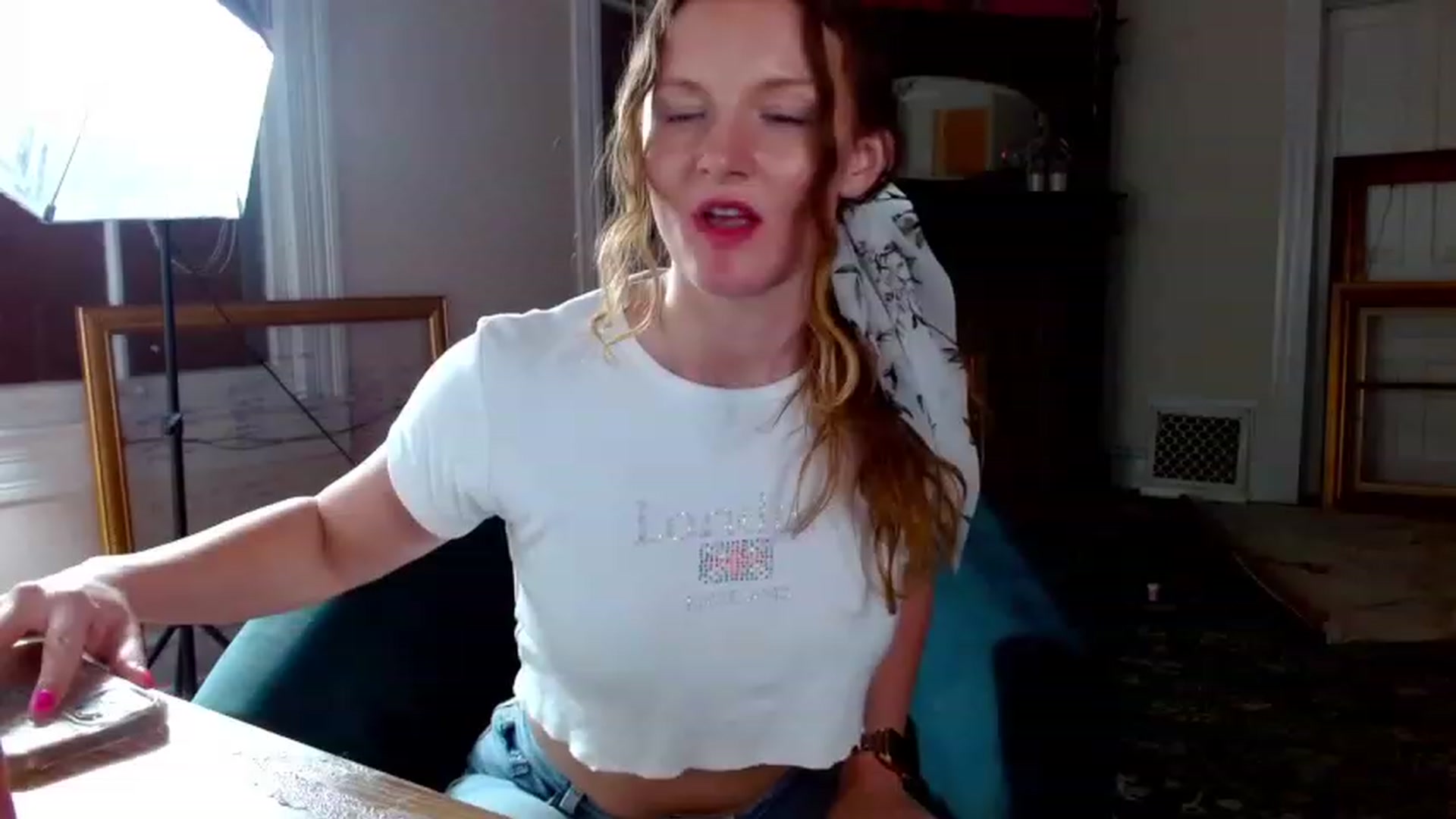 Gallery image thumbnail from MissGingerFox's myfreecams stream on, 12/21/2022, 24:06 image 11 of 20