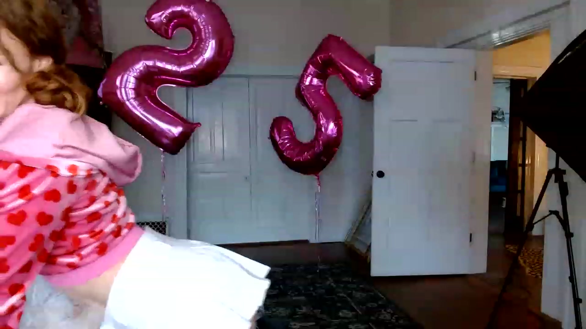Gallery image thumbnail from MissGingerFox's myfreecams stream on, 01/09/2023, 21:01 image 9 of 20