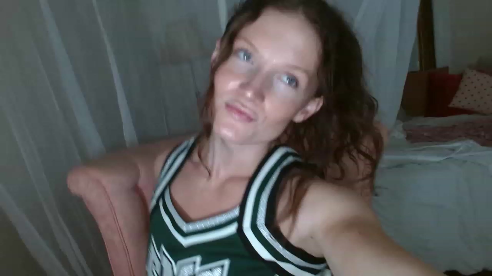 Gallery image thumbnail from MissGingerFox's myfreecams stream on, 06/15/2023, 20:43 image 1 of 20
