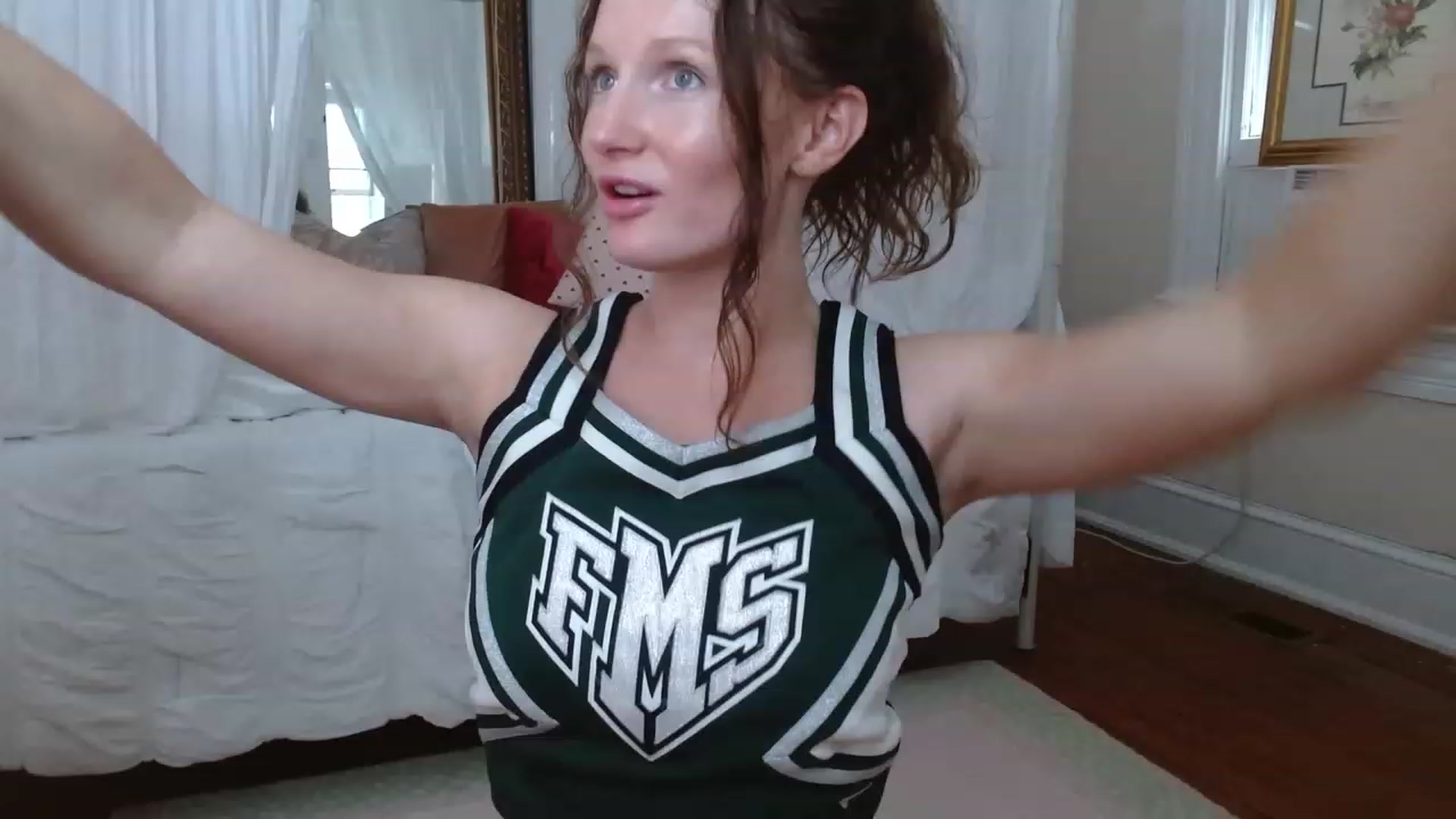 Gallery image thumbnail from MissGingerFox's myfreecams stream on, 06/15/2023, 22:09 image 3 of 20