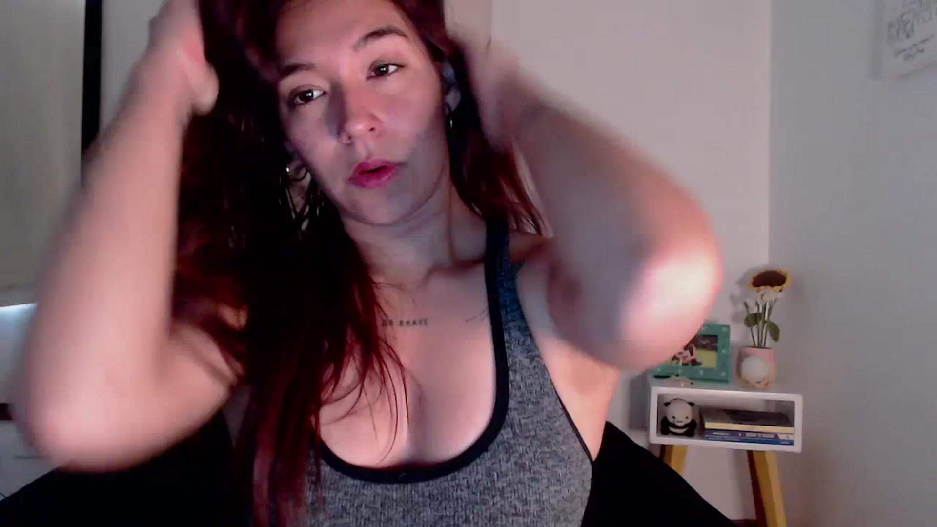 Gallery image thumbnail from MissHayleyy's myfreecams stream on, 05/21/2025, 16:50 image 20 of 20