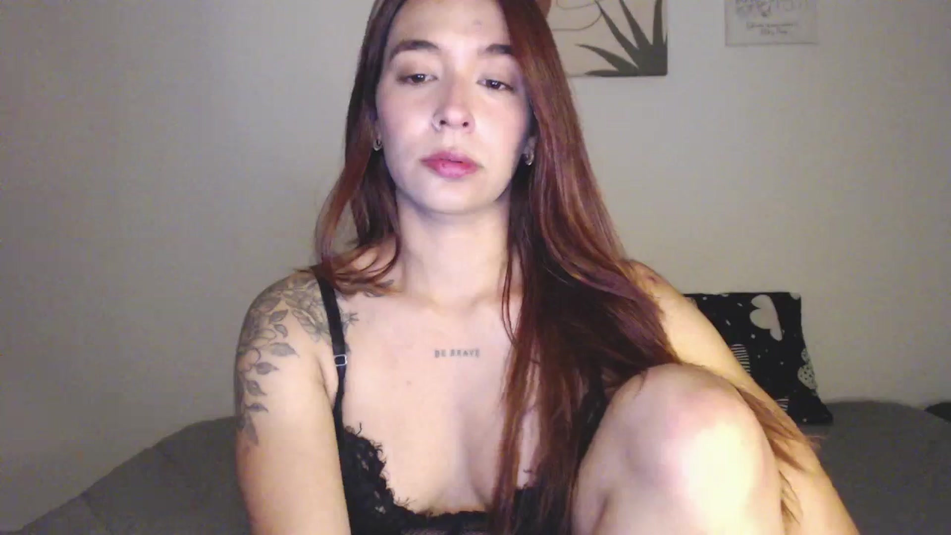 Gallery image thumbnail from MissHayleyy's myfreecams stream on, 10/25/2025, 18:59 image 15 of 20