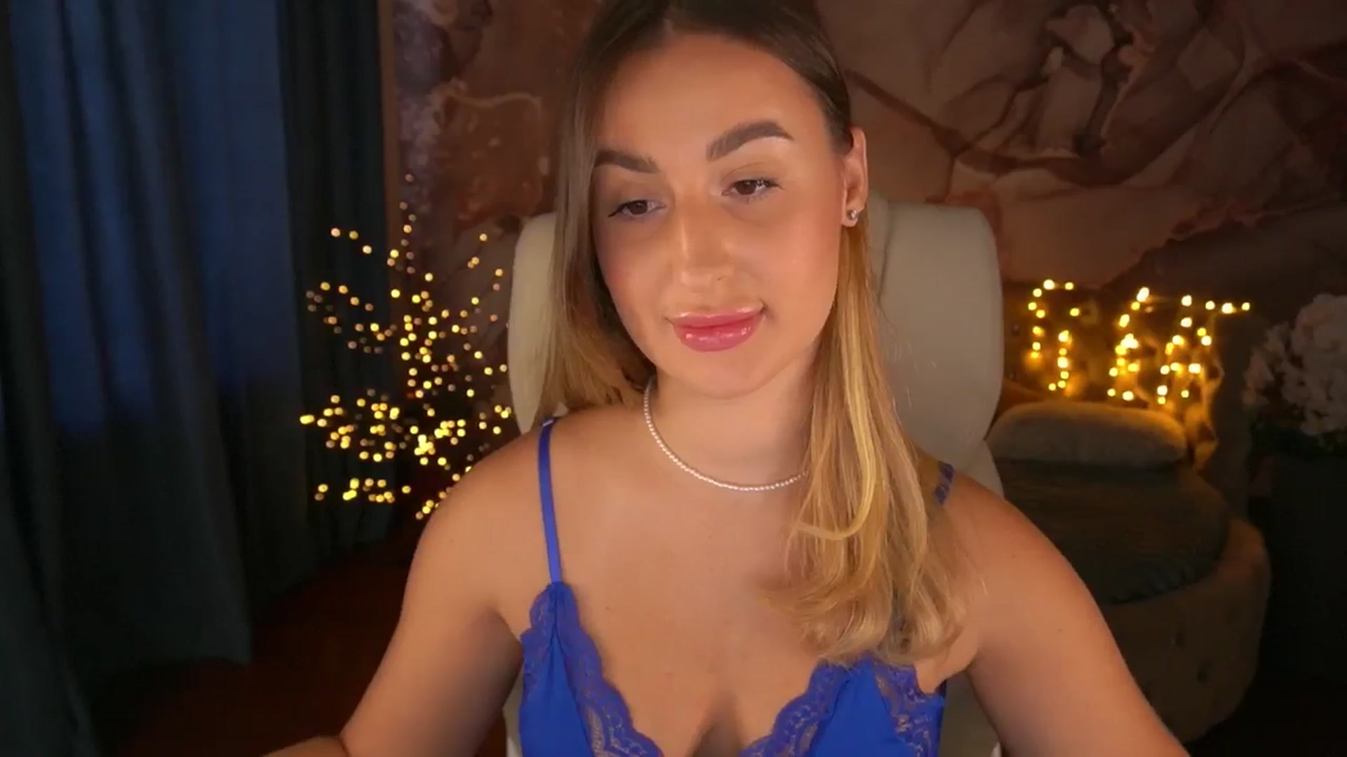 Gallery image thumbnail from MissInnocent's myfreecams stream on, 06/01/2024, 13:28 image 4 of 20