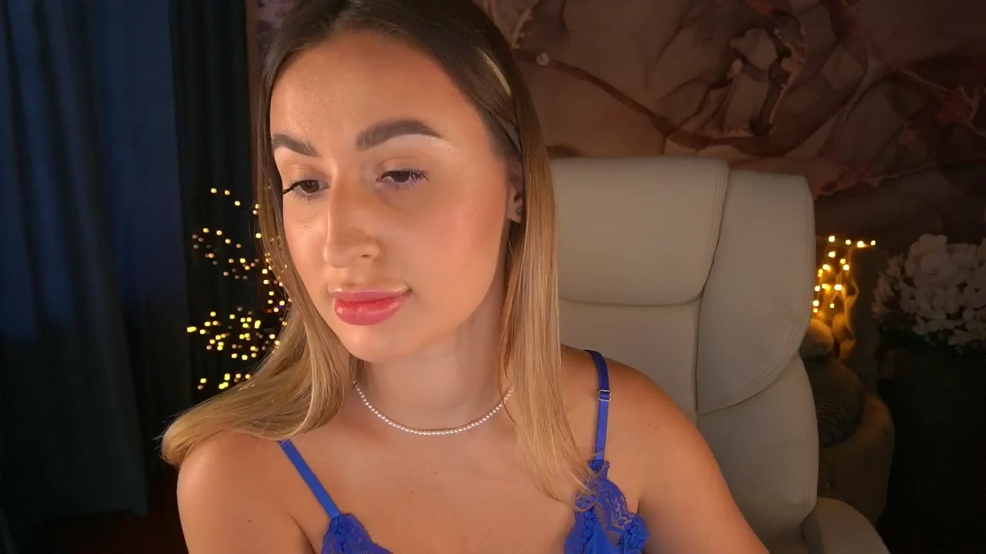 Gallery image thumbnail from MissInnocent's myfreecams stream on, 06/01/2024, 13:28 image 17 of 20