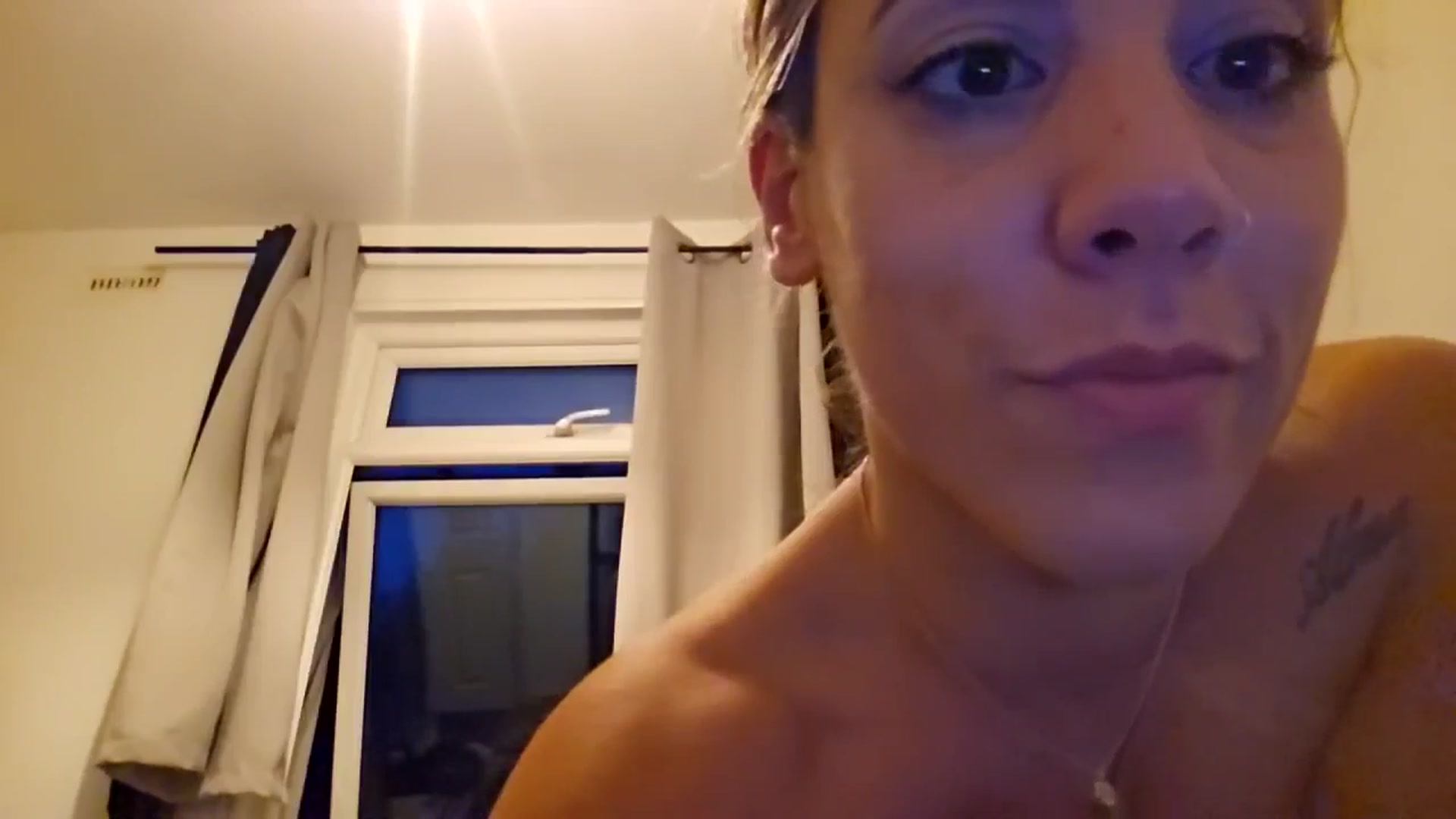 Gallery image thumbnail from MissJ's myfreecams stream on, 06/27/2024, 21:26 image 14 of 20