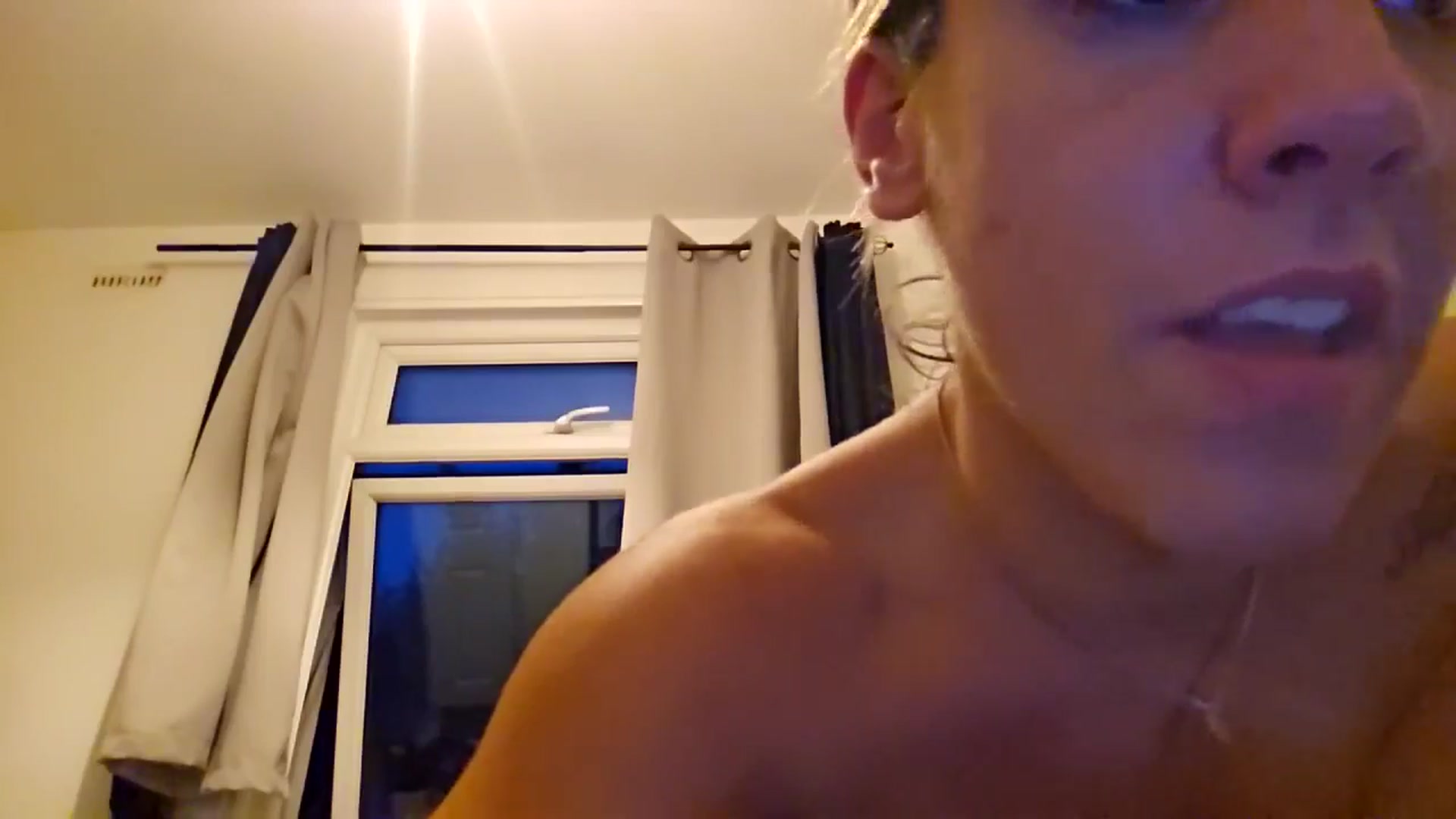 Gallery image thumbnail from MissJ's myfreecams stream on, 06/27/2024, 21:26 image 7 of 20