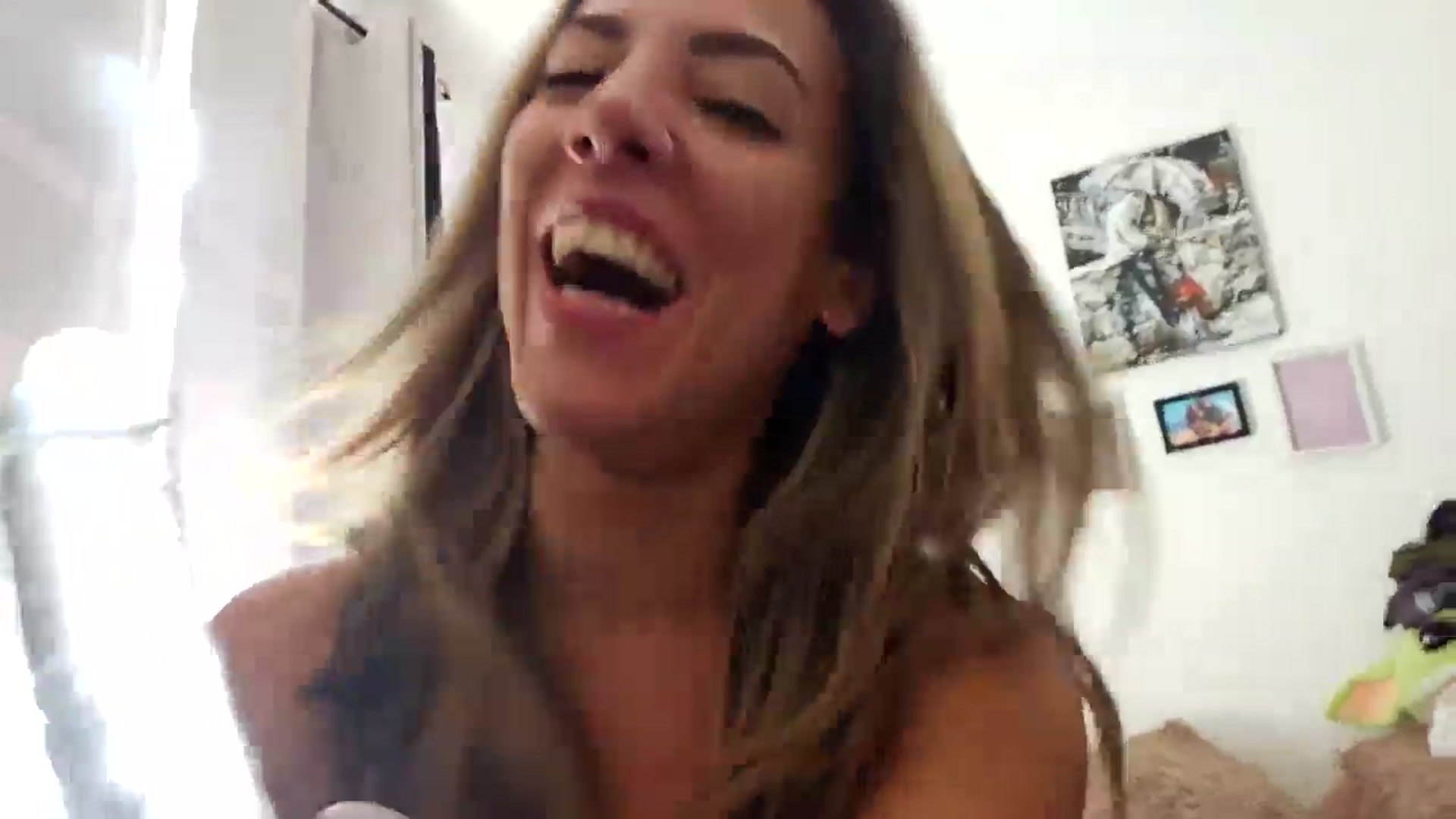 Gallery image thumbnail from MissJ's myfreecams stream on, 08/18/2024, 12:35 image 4 of 20