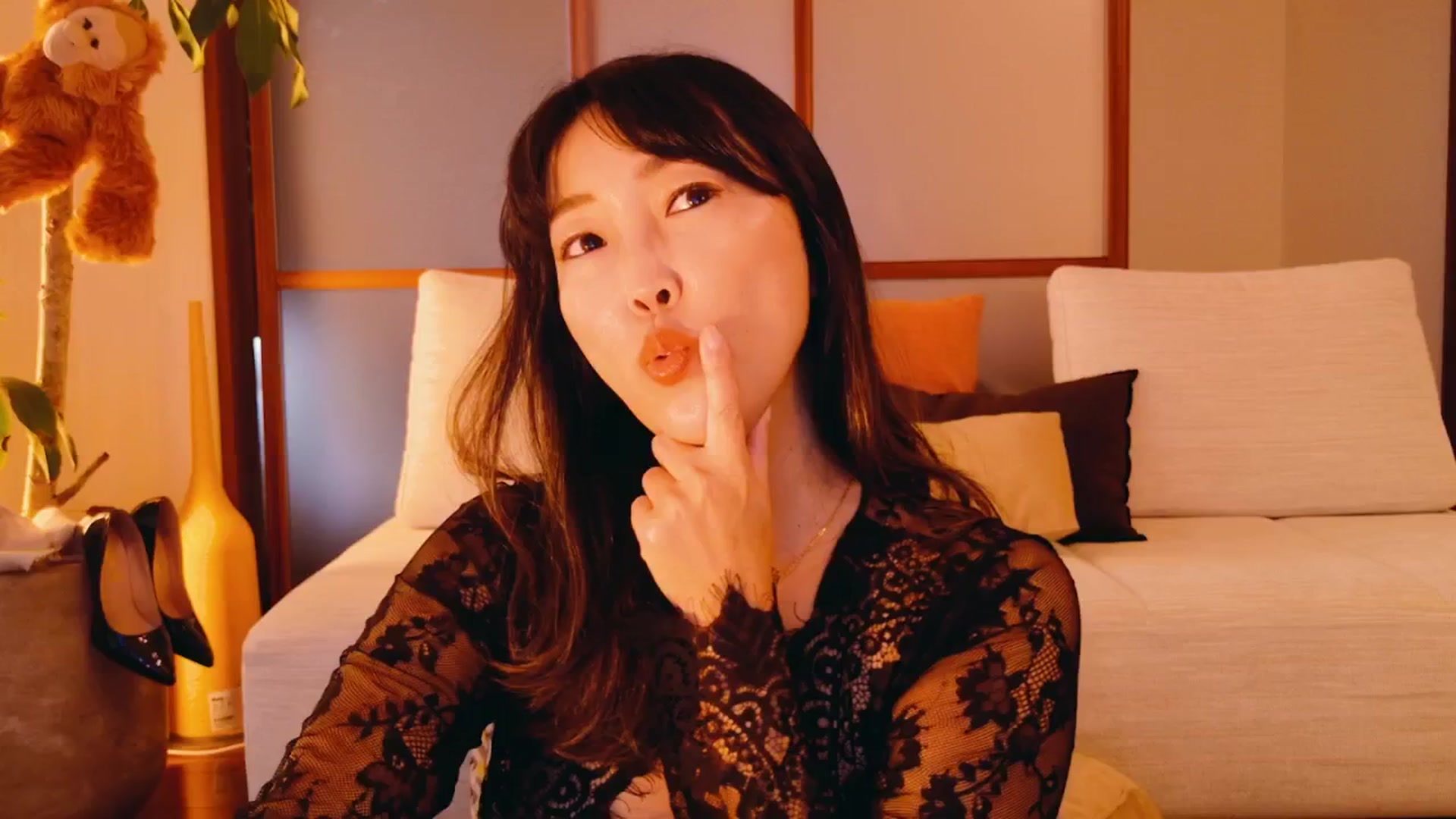 Gallery image thumbnail from MissJAPAN's myfreecams stream on, 03/03/2025, 05:03 image 15 of 20