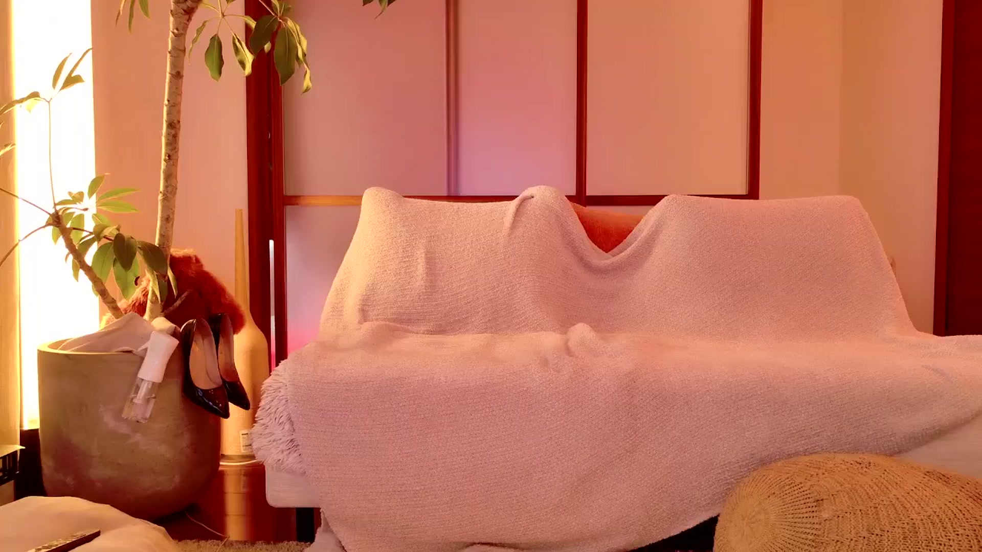 Gallery image thumbnail from MissJAPAN's myfreecams stream on, 03/04/2025, 06:38 image 16 of 20
