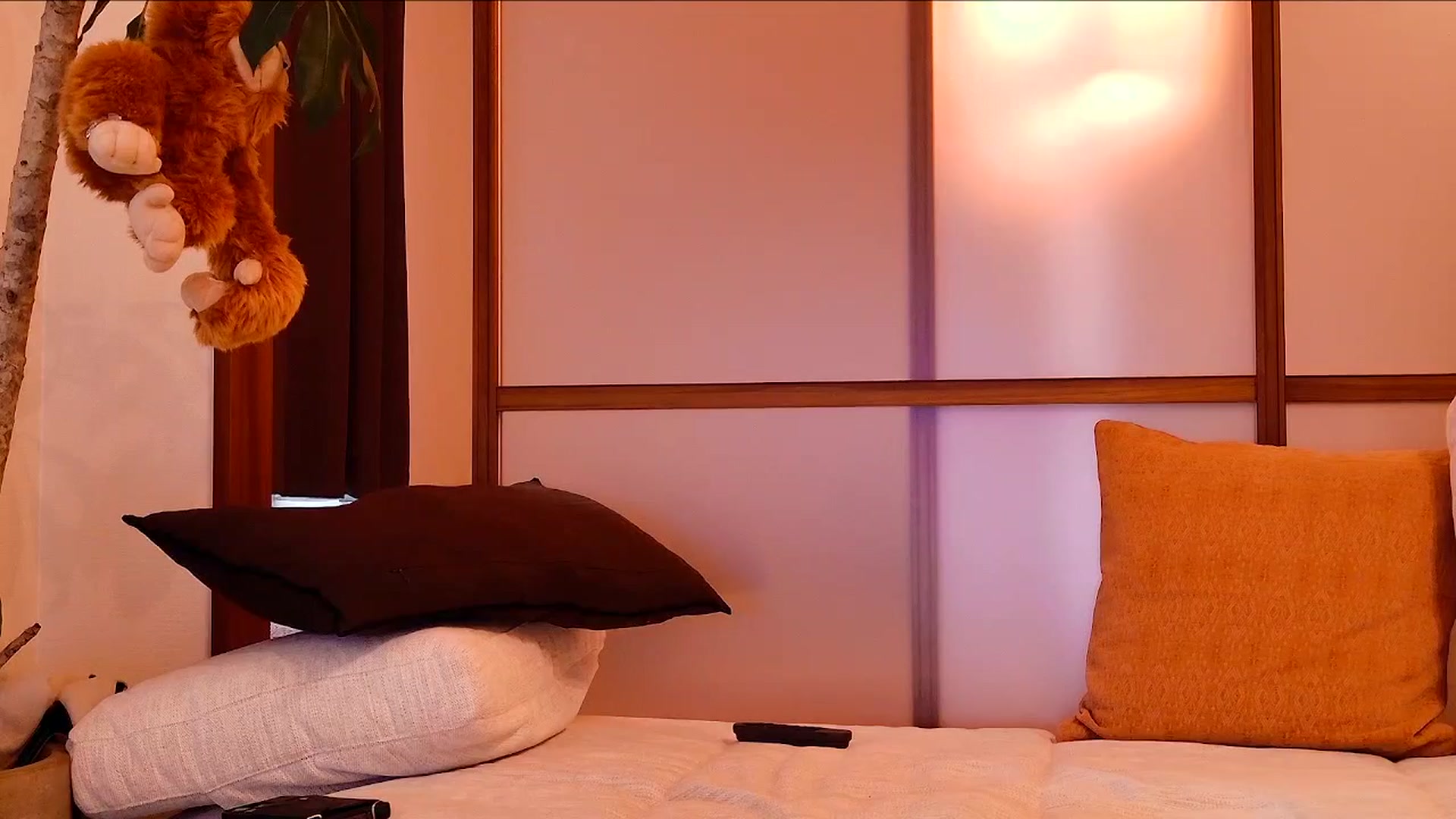 Gallery image thumbnail from MissJAPAN's myfreecams stream on, 04/13/2025, 06:26 image 11 of 20