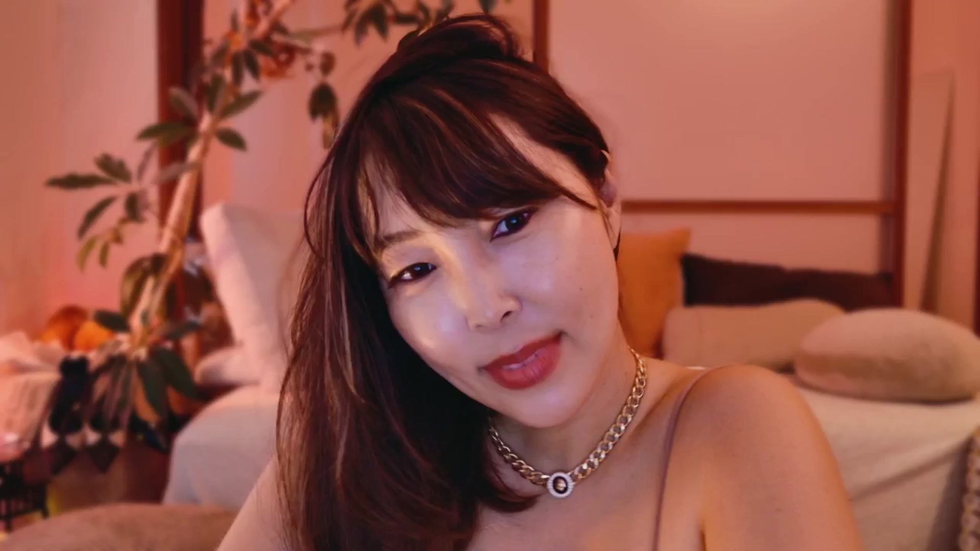 Gallery image thumbnail from MissJAPAN's myfreecams stream on, 05/25/2025, 07:32 image 13 of 20