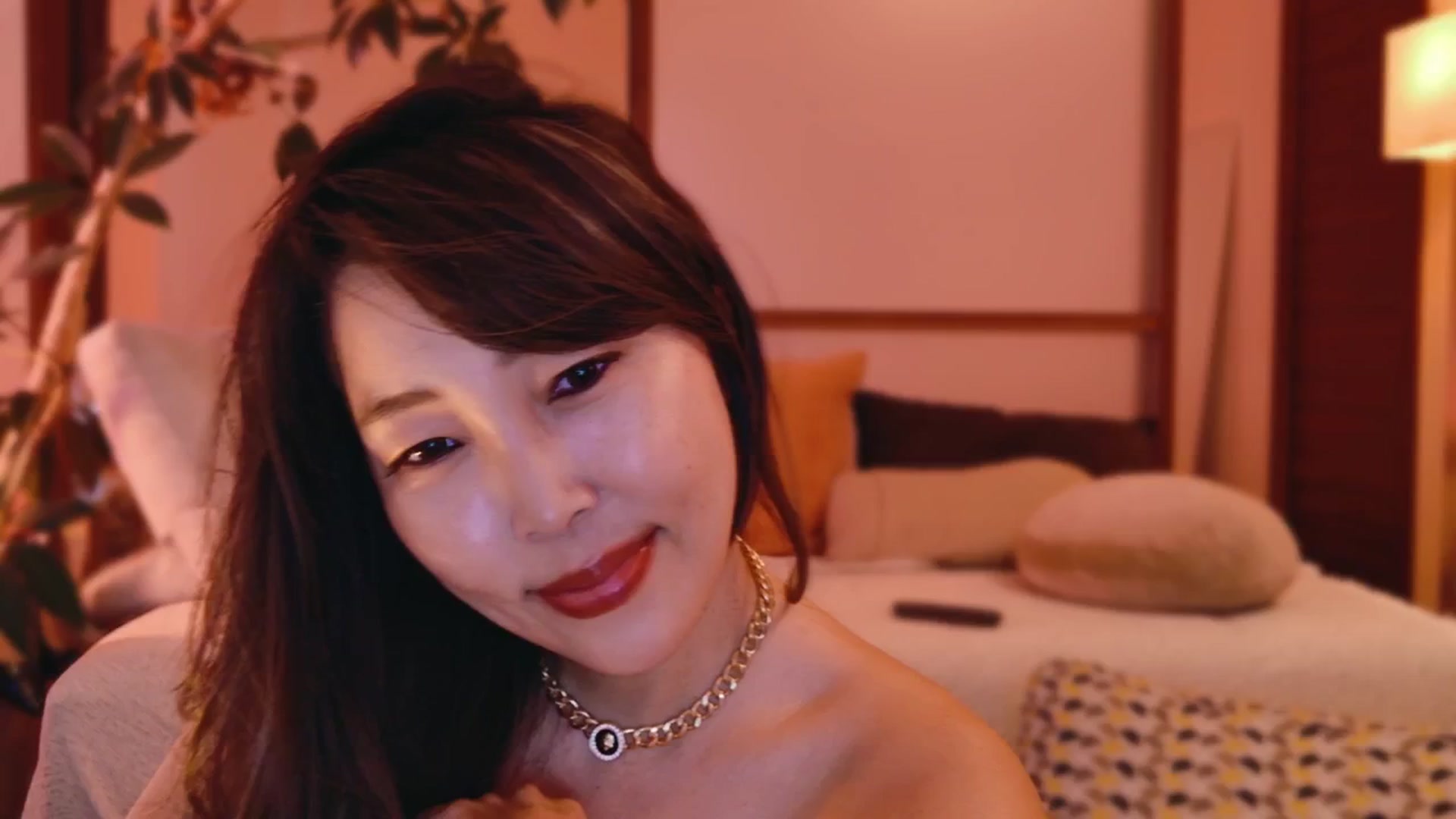 Gallery image thumbnail from MissJAPAN's myfreecams stream on, 05/25/2025, 09:16 image 1 of 20