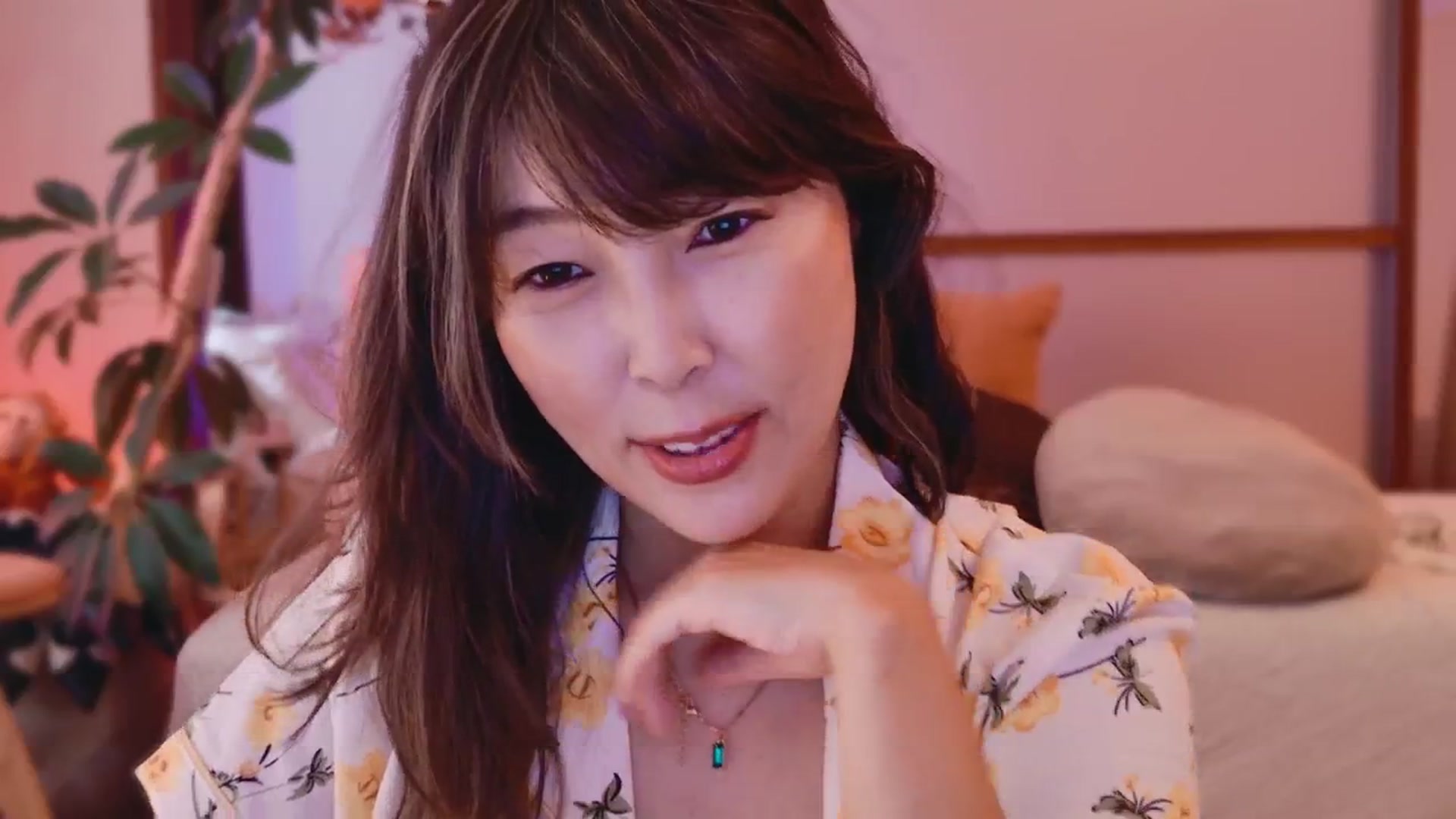 Gallery image thumbnail from MissJAPAN's myfreecams stream on, 05/27/2025, 08:26 image 11 of 20