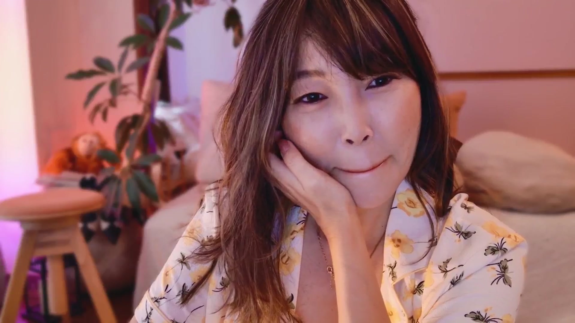 Gallery image thumbnail from MissJAPAN's myfreecams stream on, 05/27/2025, 08:26 image 2 of 20