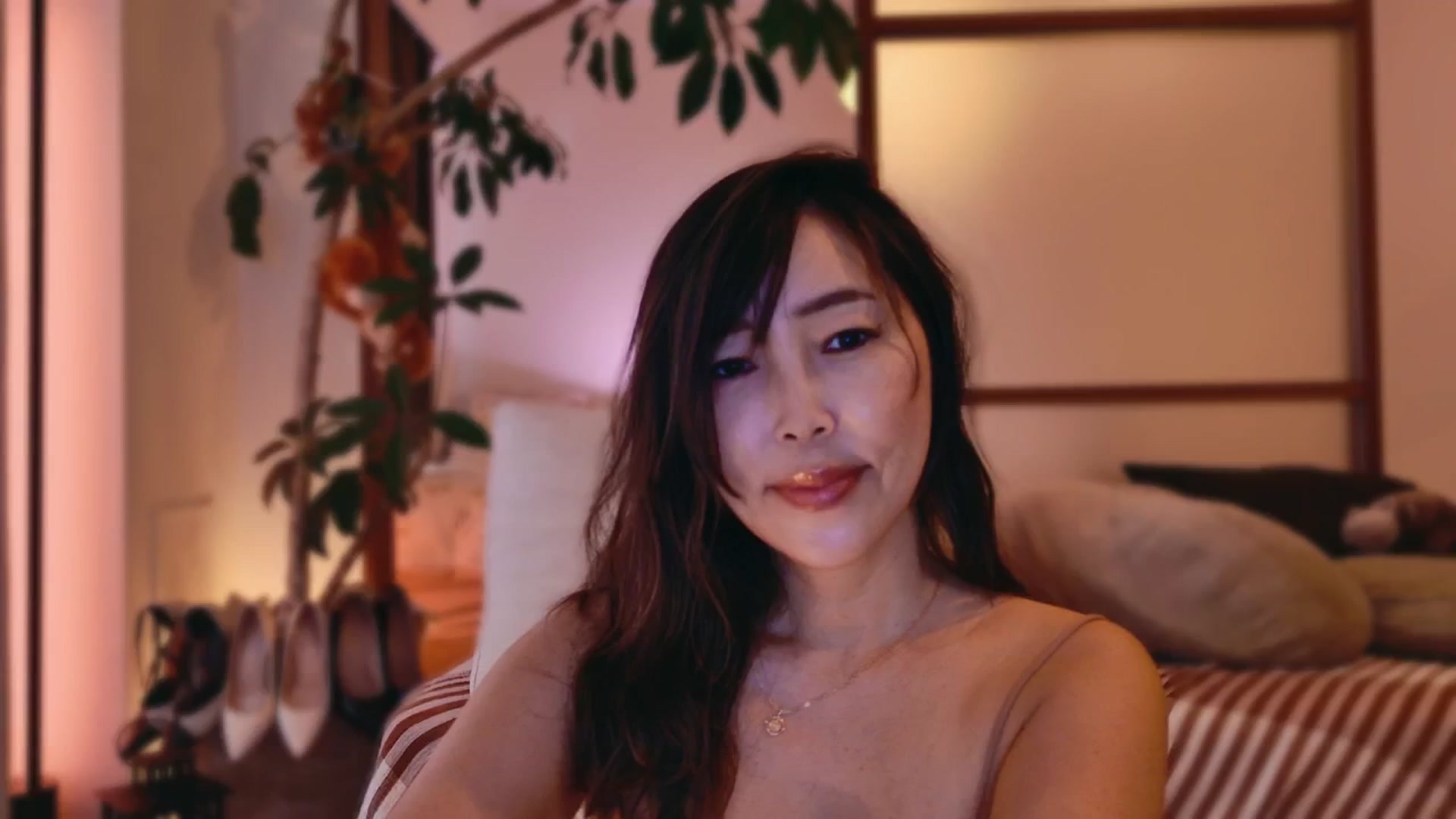 Gallery image thumbnail from MissJAPAN's myfreecams stream on, 06/15/2025, 07:27 image 10 of 20