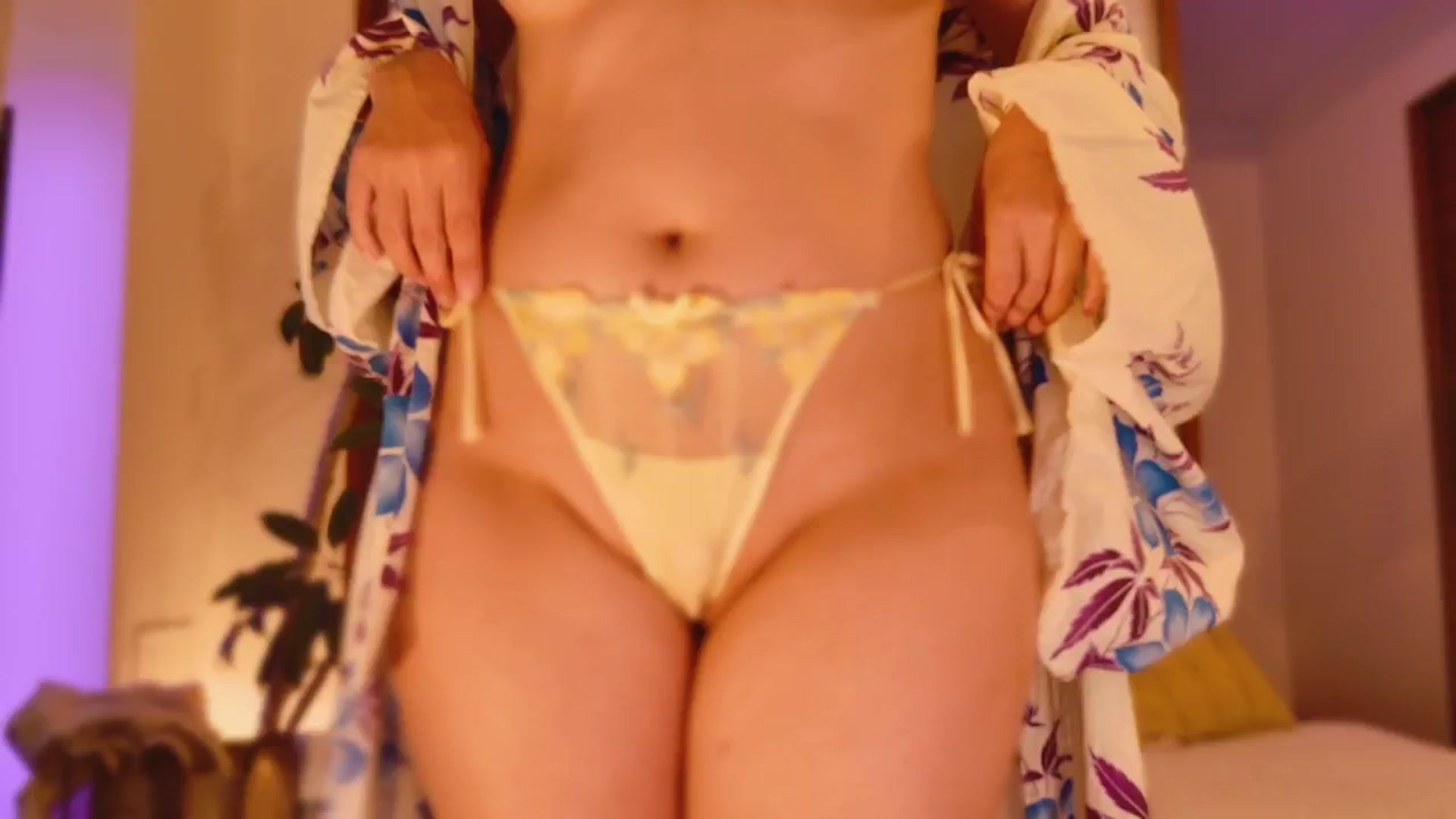 Gallery image thumbnail from MissJAPAN's myfreecams stream on, 08/11/2025, 06:58 image 13 of 20