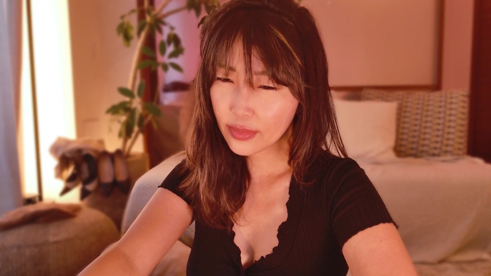 Gallery image thumbnail from MissJAPAN's myfreecams stream on, 08/14/2025, 05:27 image 10 of 20