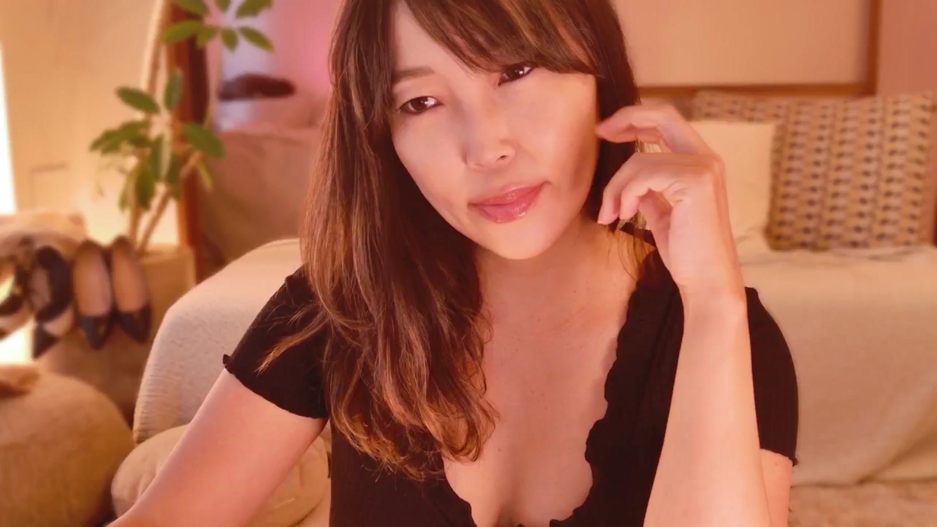 Gallery image thumbnail from MissJAPAN's myfreecams stream on, 08/14/2025, 06:16 image 2 of 20