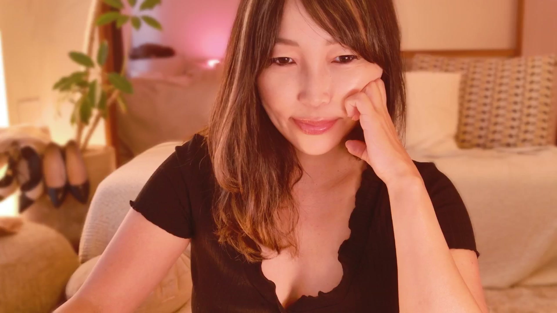 Gallery image thumbnail from MissJAPAN's myfreecams stream on, 08/14/2025, 06:16 image 10 of 20