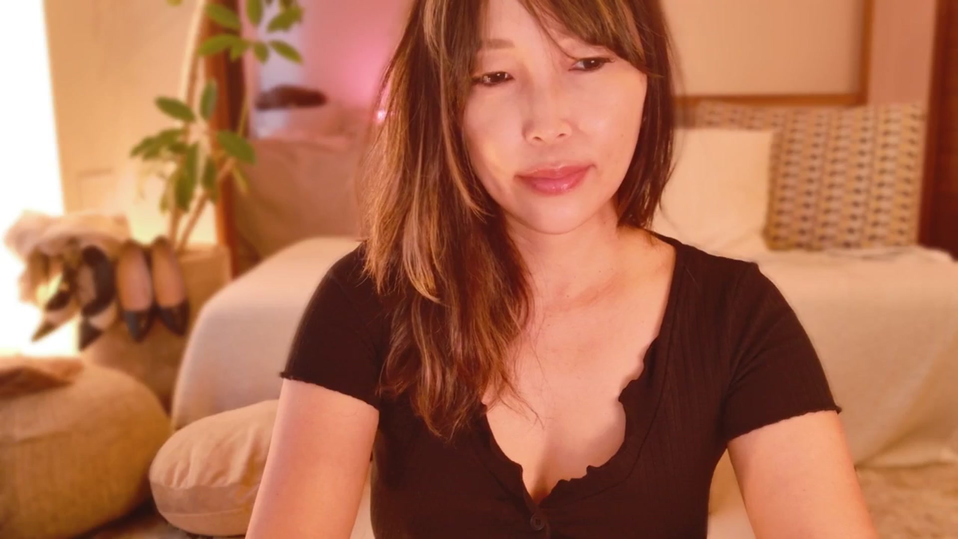 Gallery image thumbnail from MissJAPAN's myfreecams stream on, 08/14/2025, 06:56 image 10 of 20