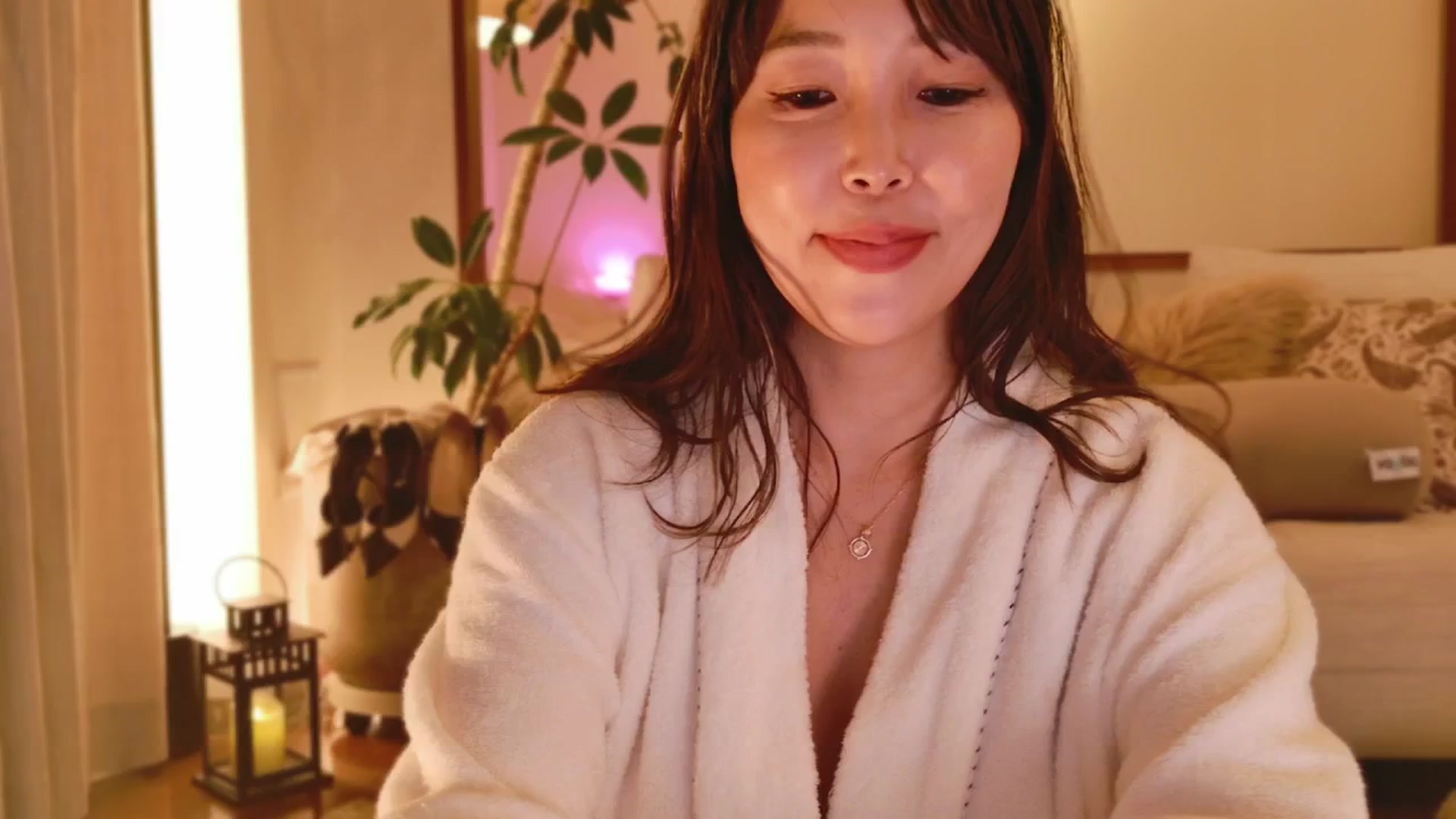 Gallery image thumbnail from MissJAPAN's myfreecams stream on, 01/10/2026, 10:40 image 13 of 20